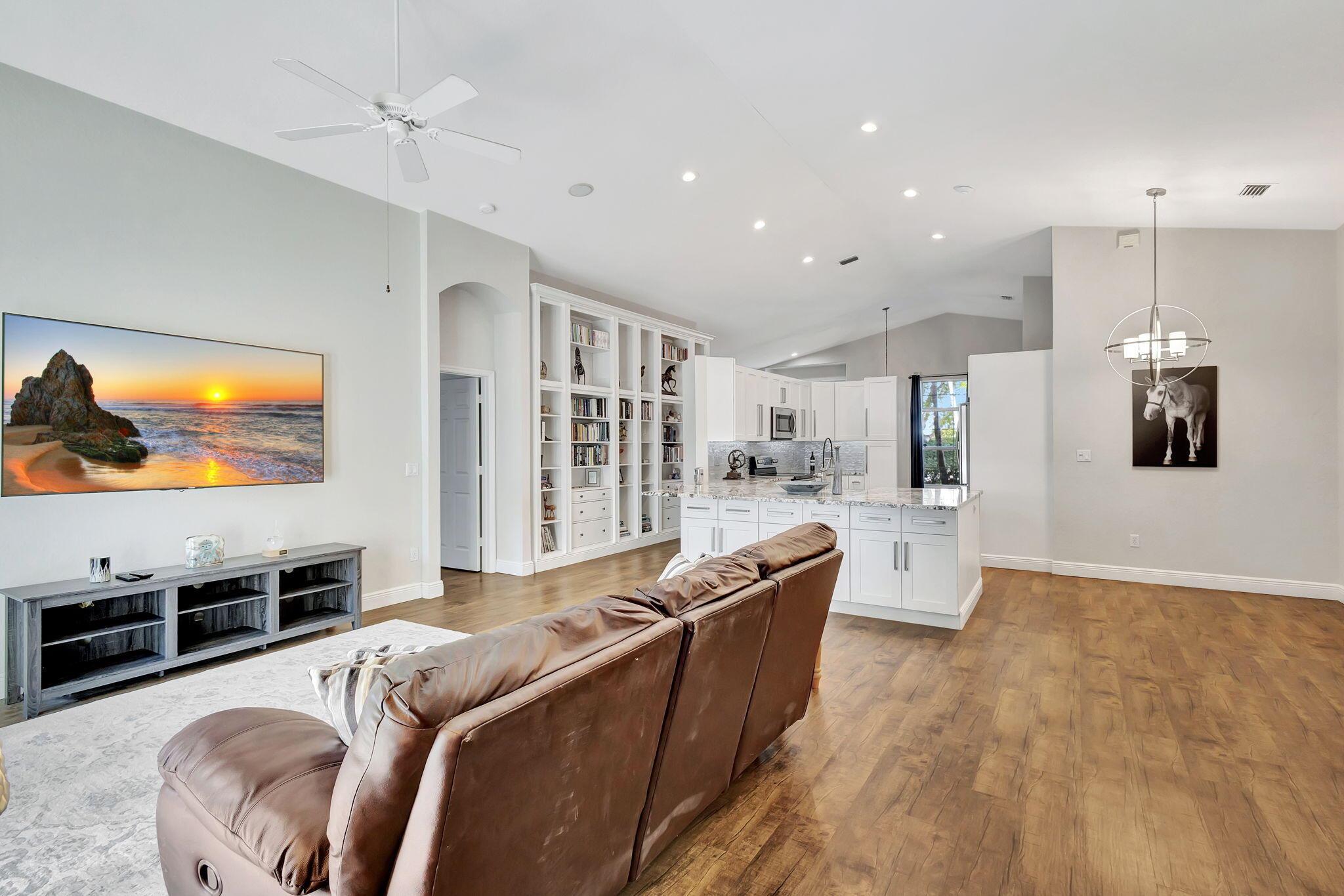 4174 Bahia Isle Circle