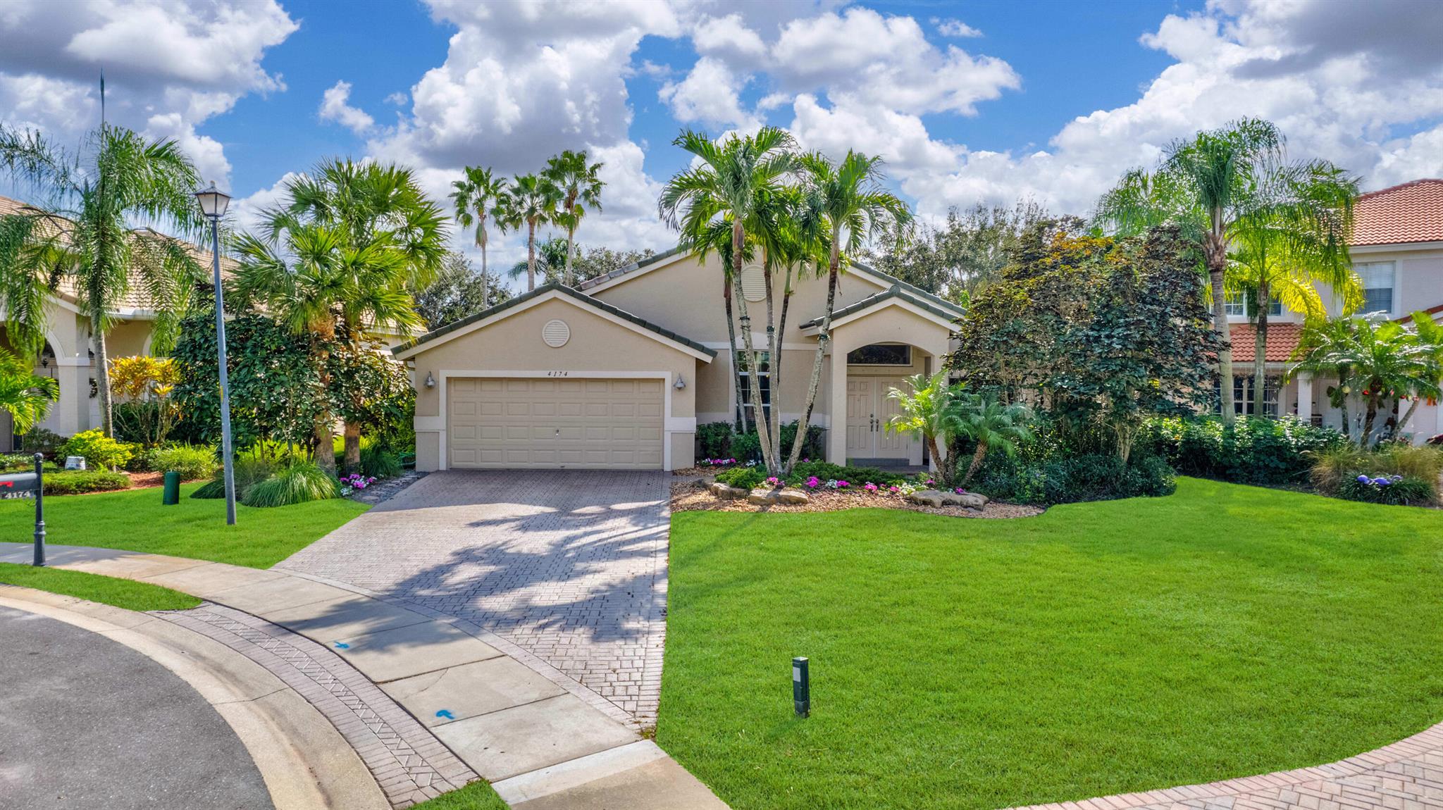 4174 Bahia Isle Circle