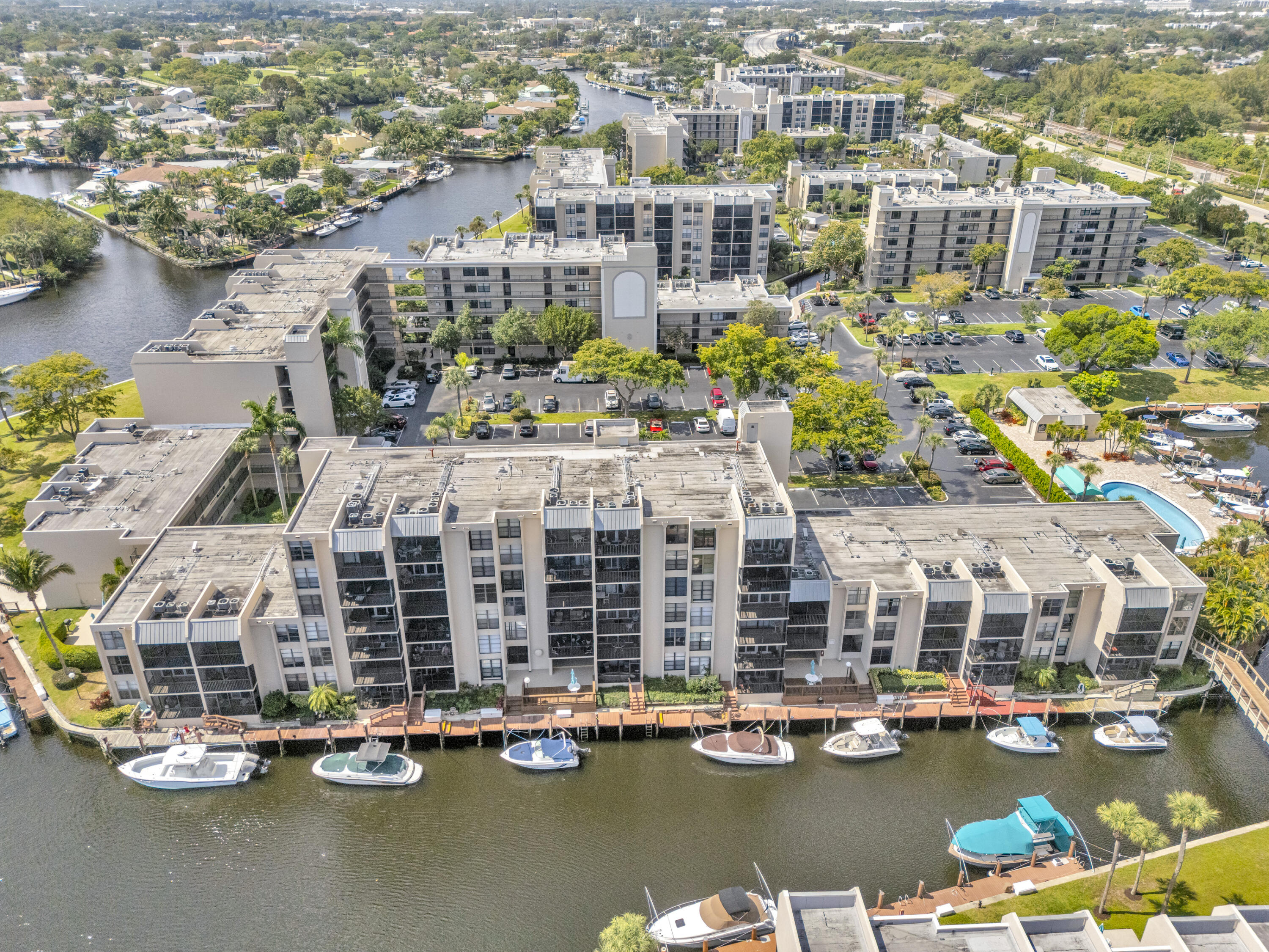6 Royal Palm Way 307