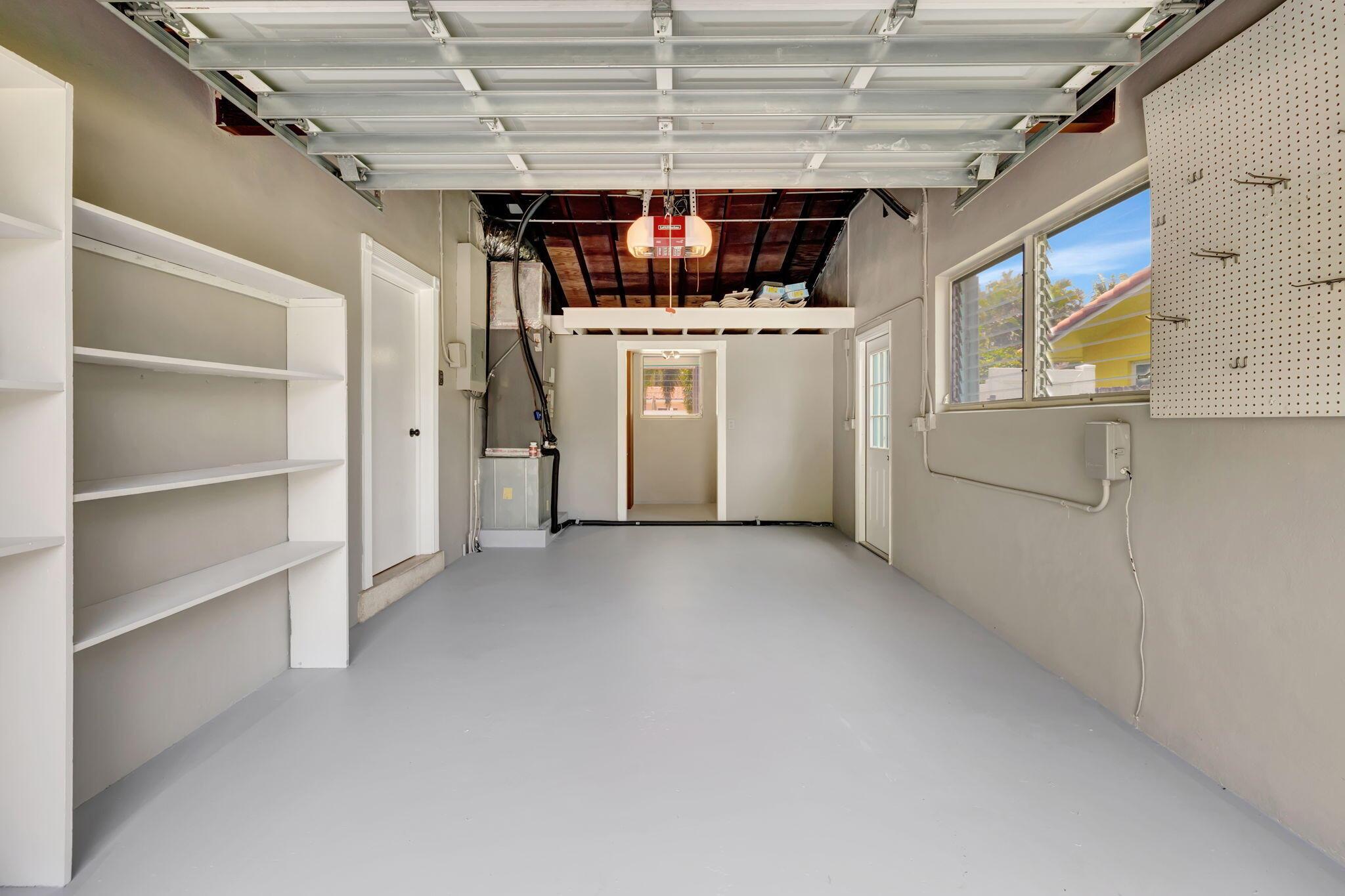 1233 SE 12th Terrace