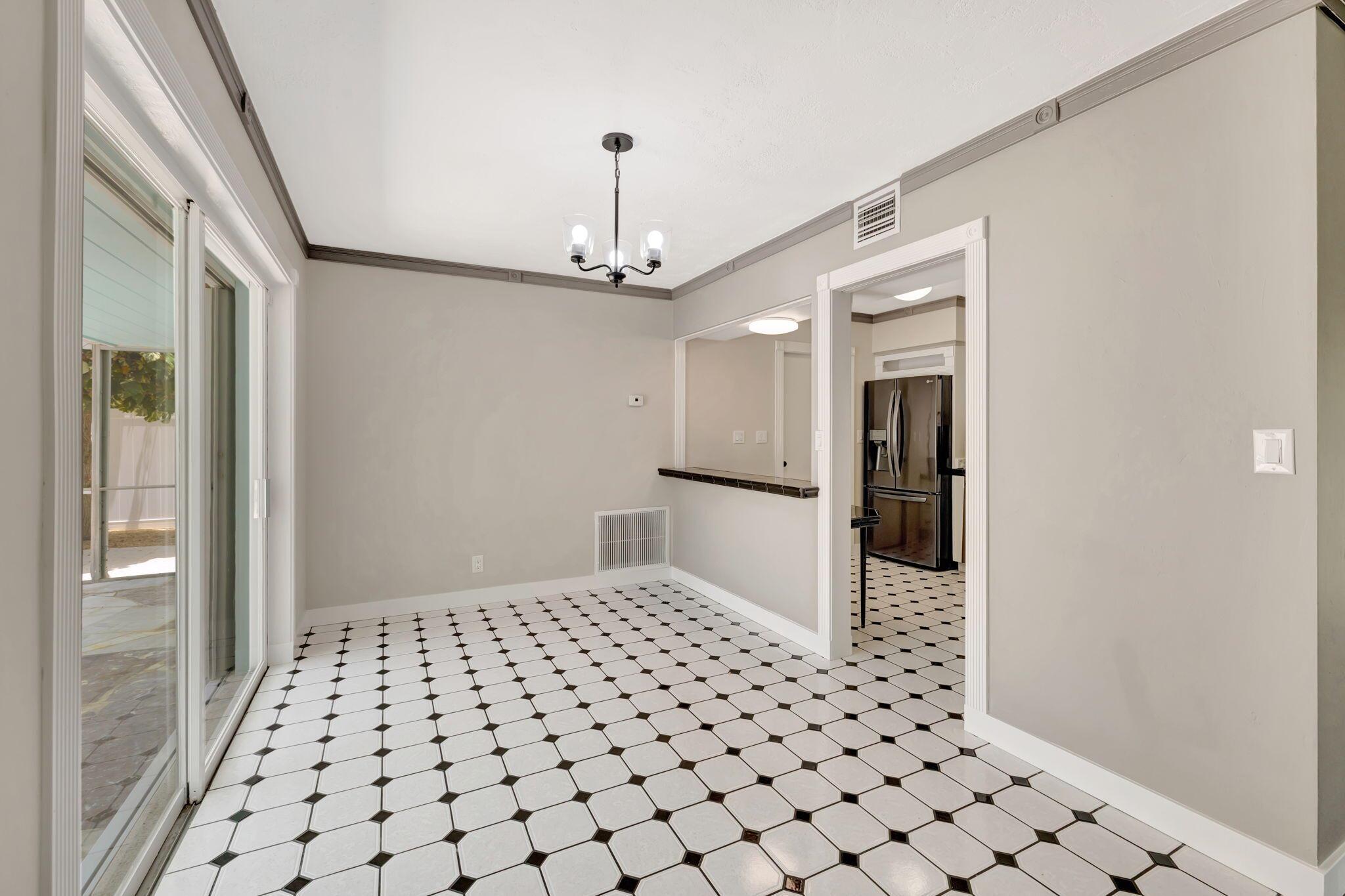 1233 SE 12th Terrace