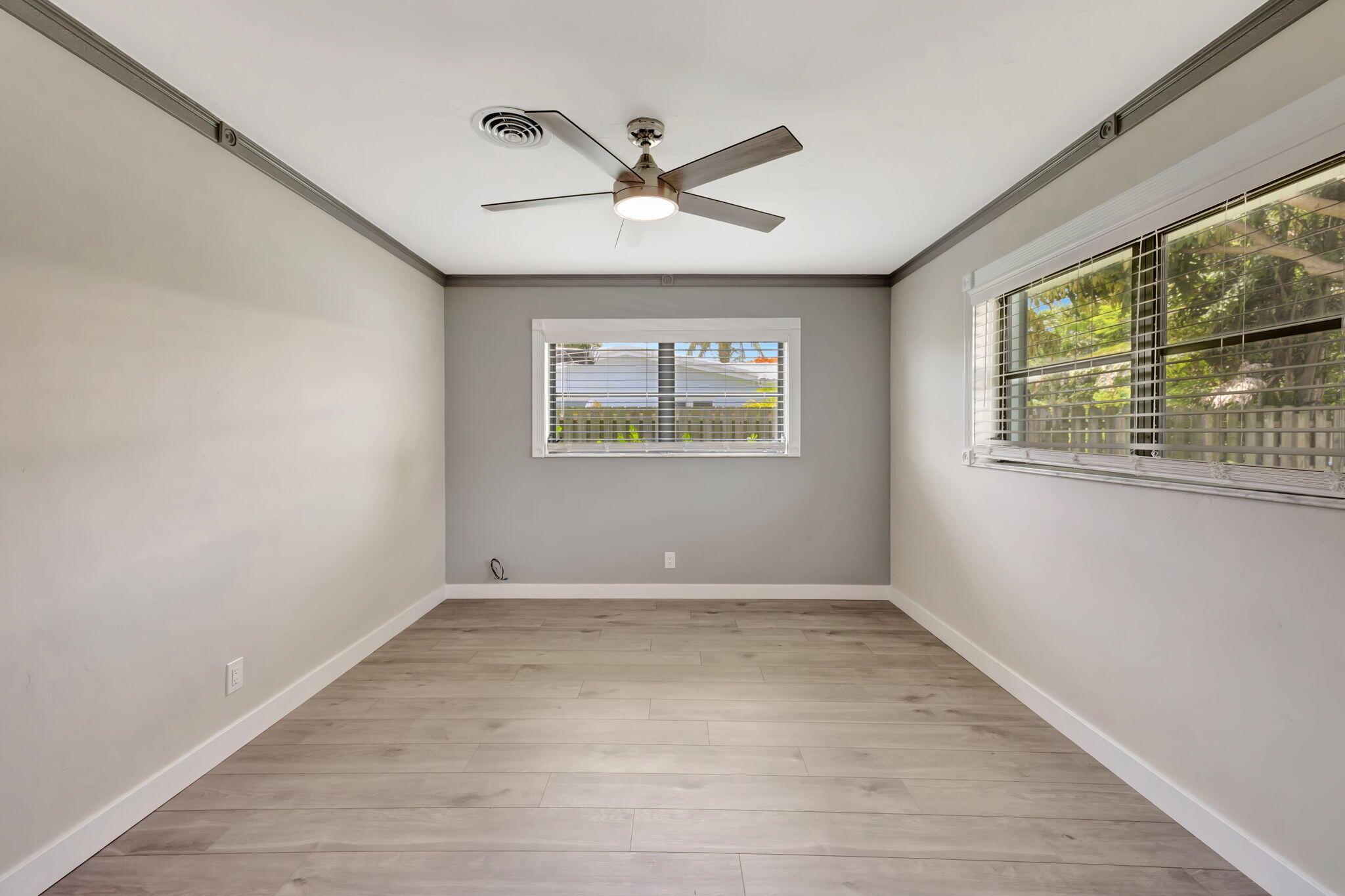 1233 SE 12th Terrace