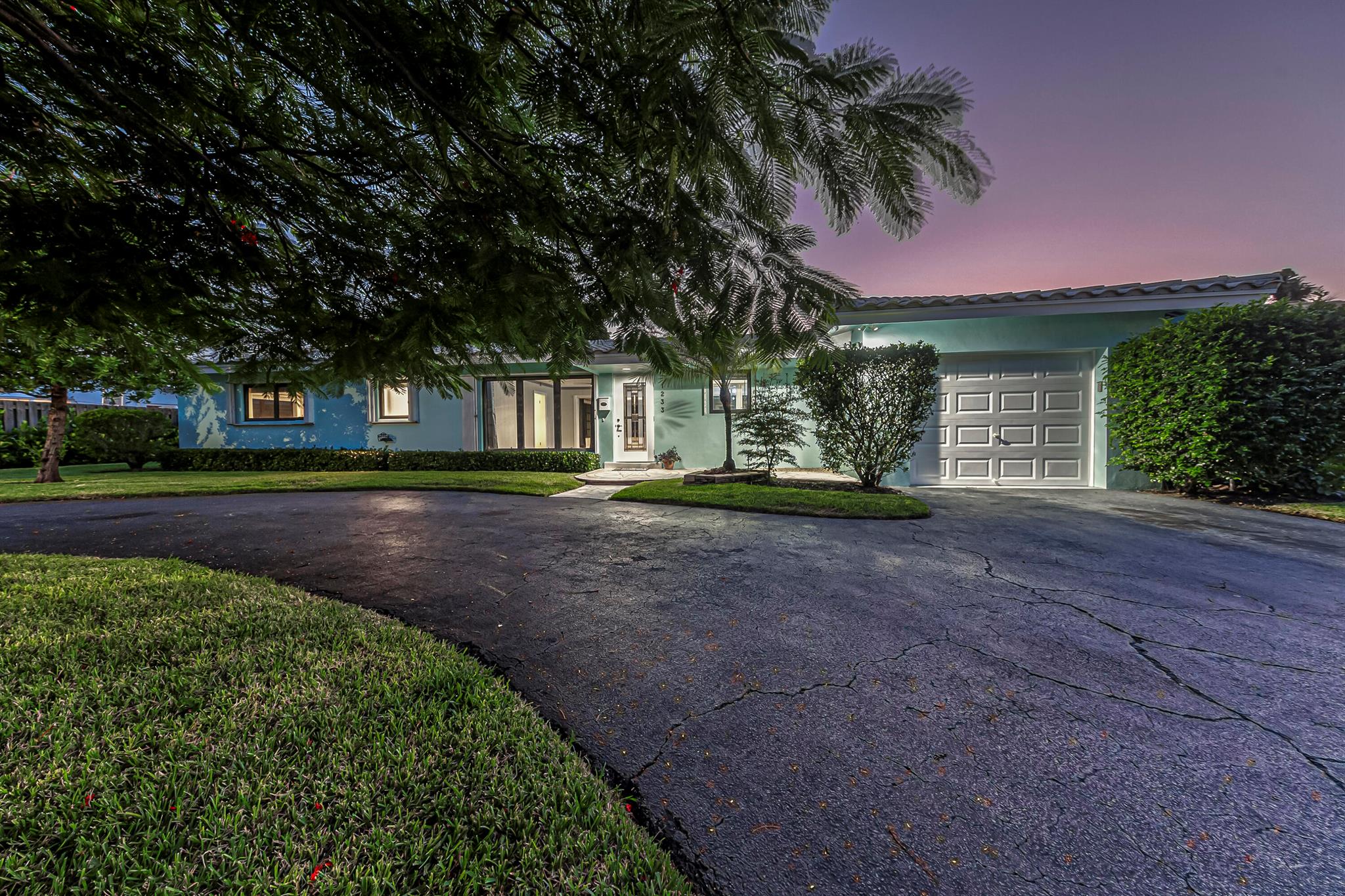 1233 SE 12th Terrace