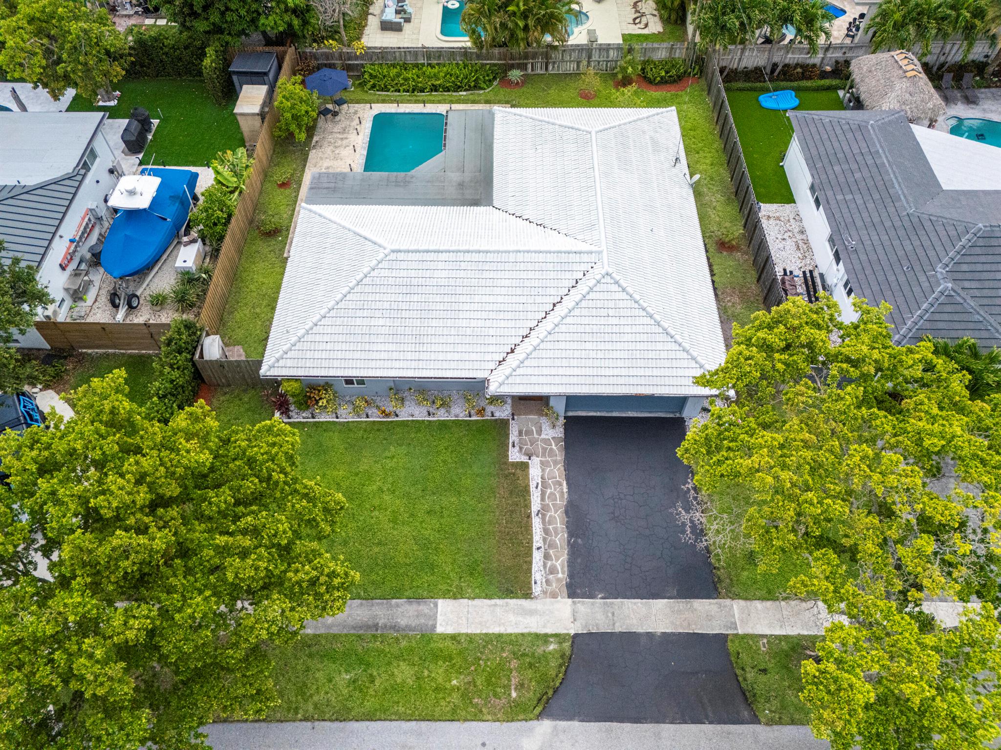 555 NW 15th Avenue