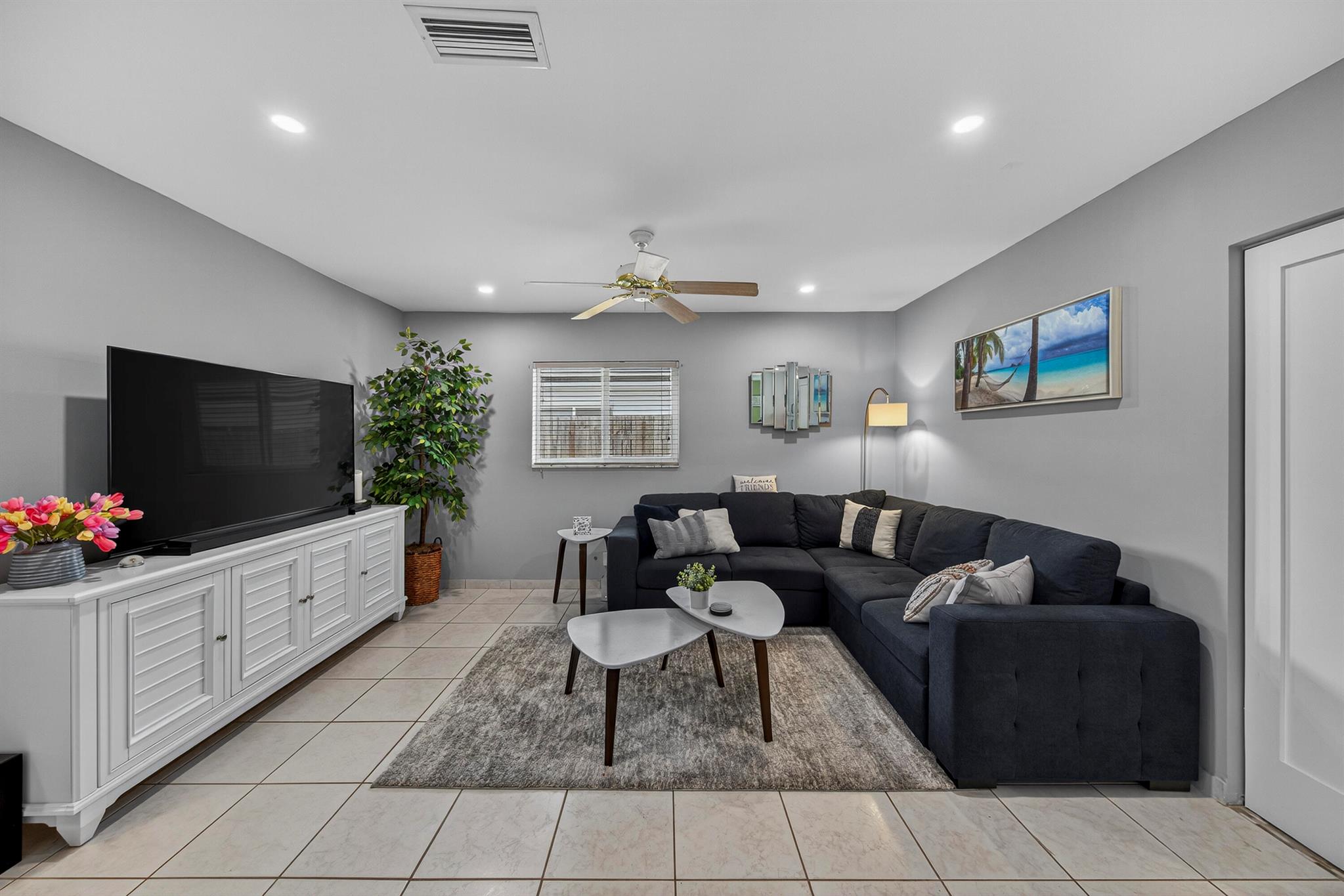 555 NW 15th Avenue