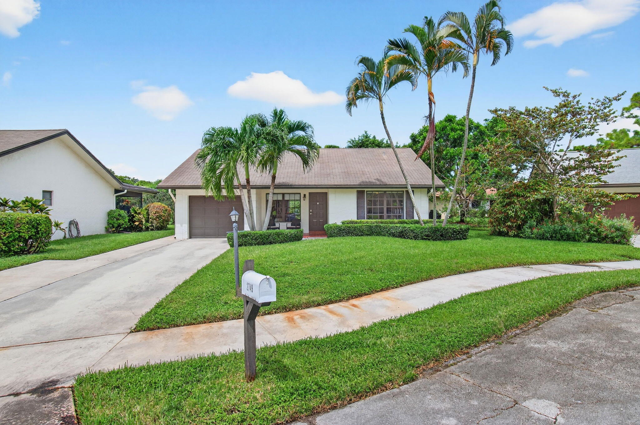 2749 Dracaena Court