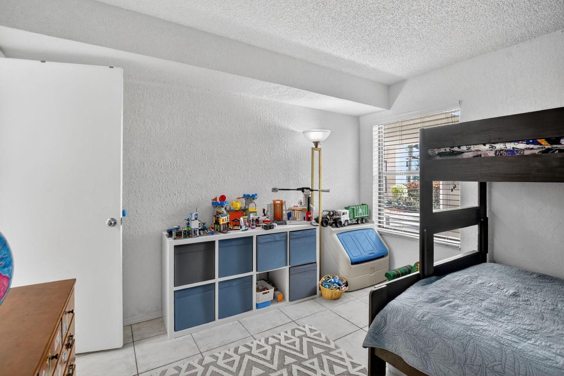 5650 Camino Del Sol 106