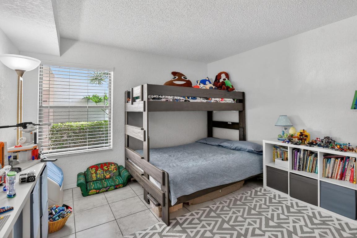 5650 Camino Del Sol 106