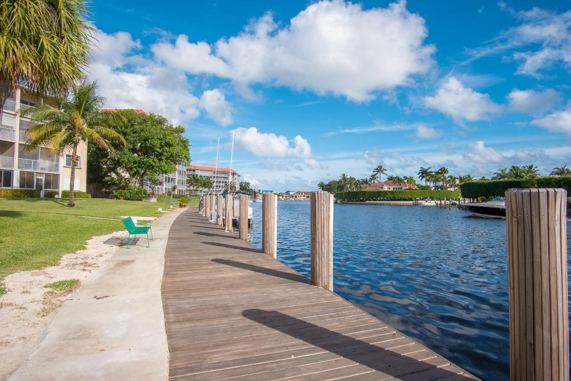 230 N Federal Highway 205