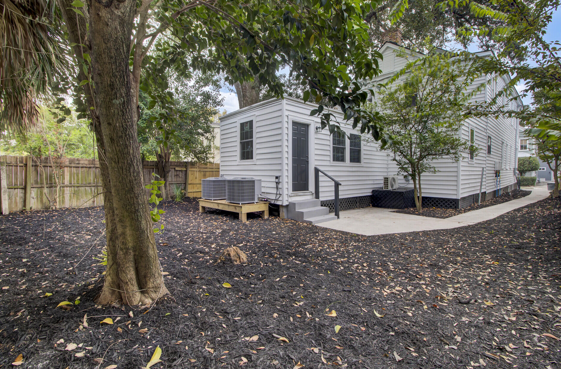 124 Fishburne Street