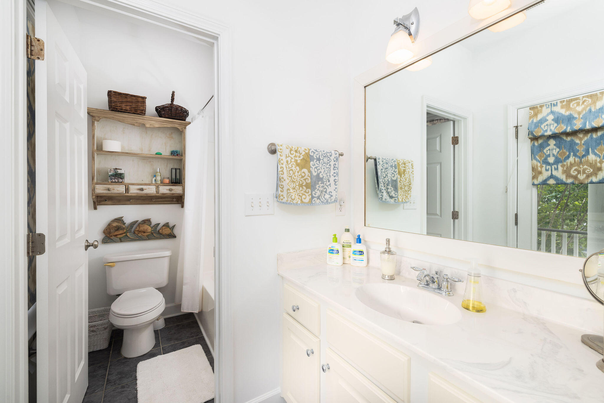 2449 Kings Gate Lane