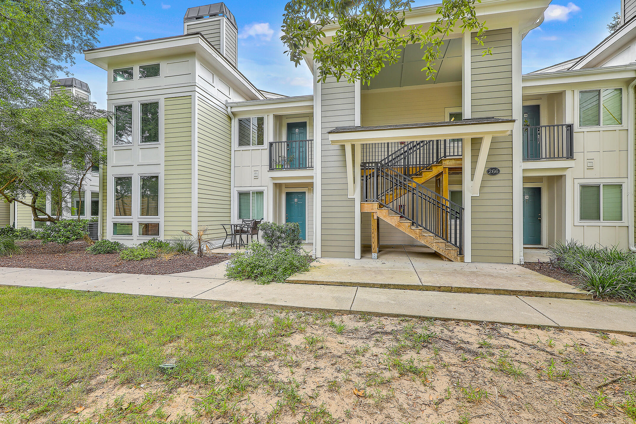 266 Alexandra Drive # 15