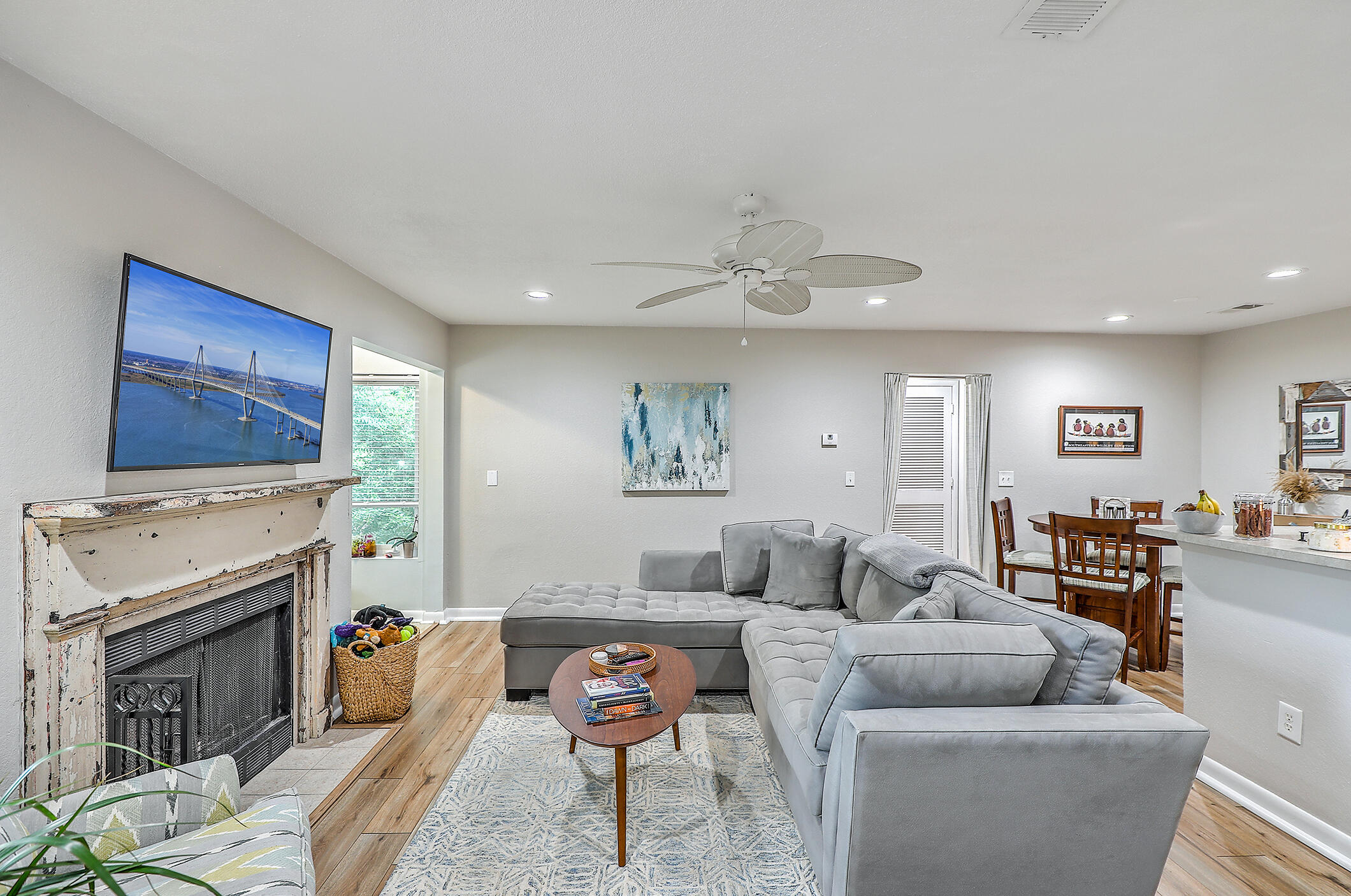 266 Alexandra Drive # 15