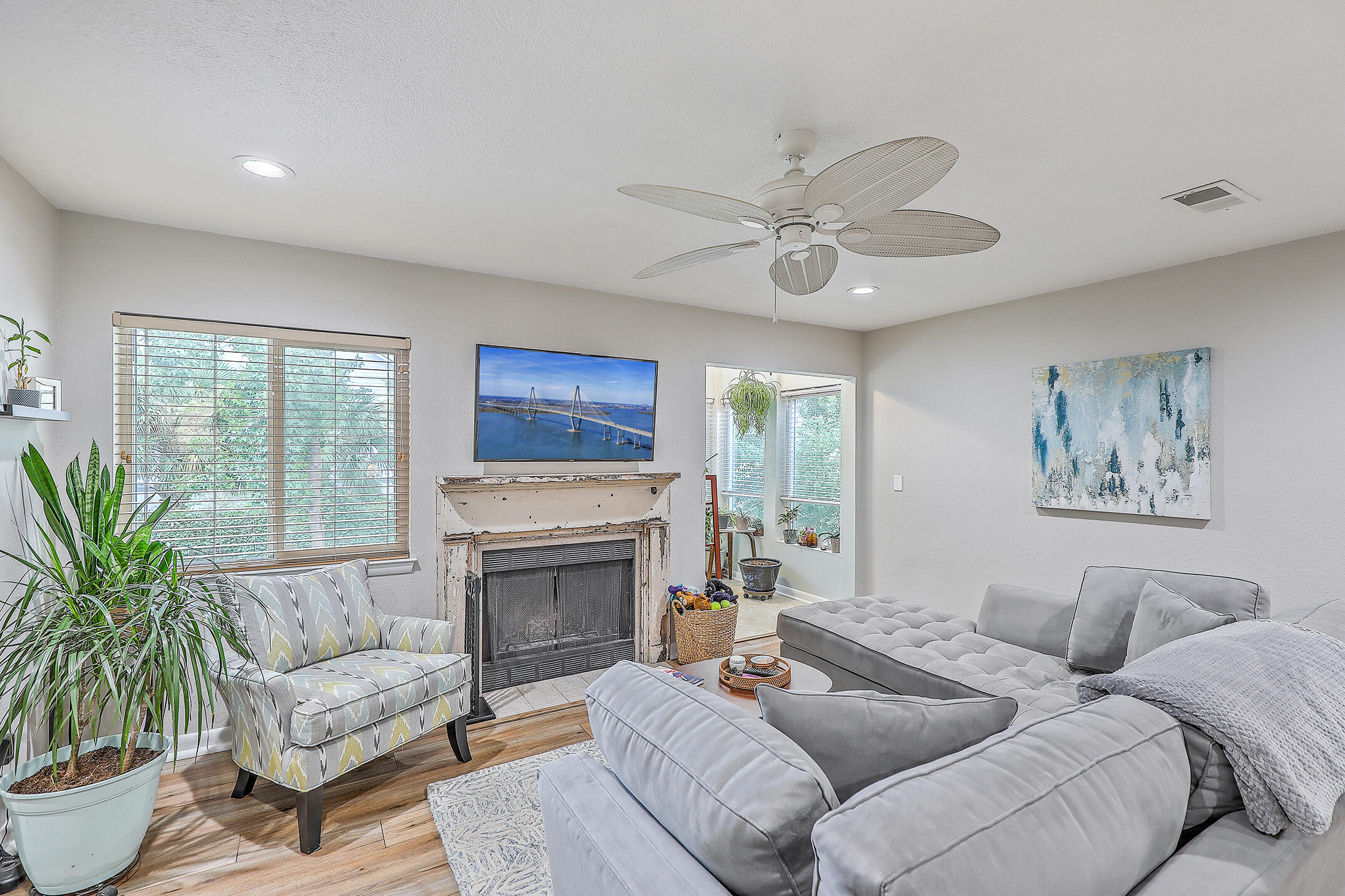 266 Alexandra Drive # 15