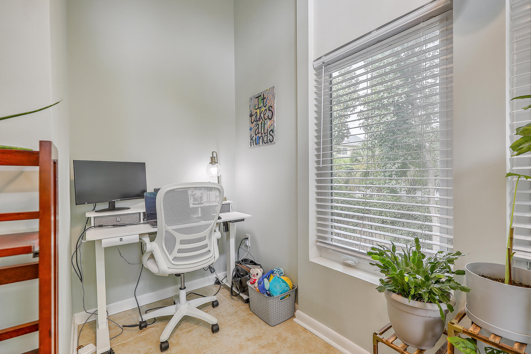 266 Alexandra Drive # 15