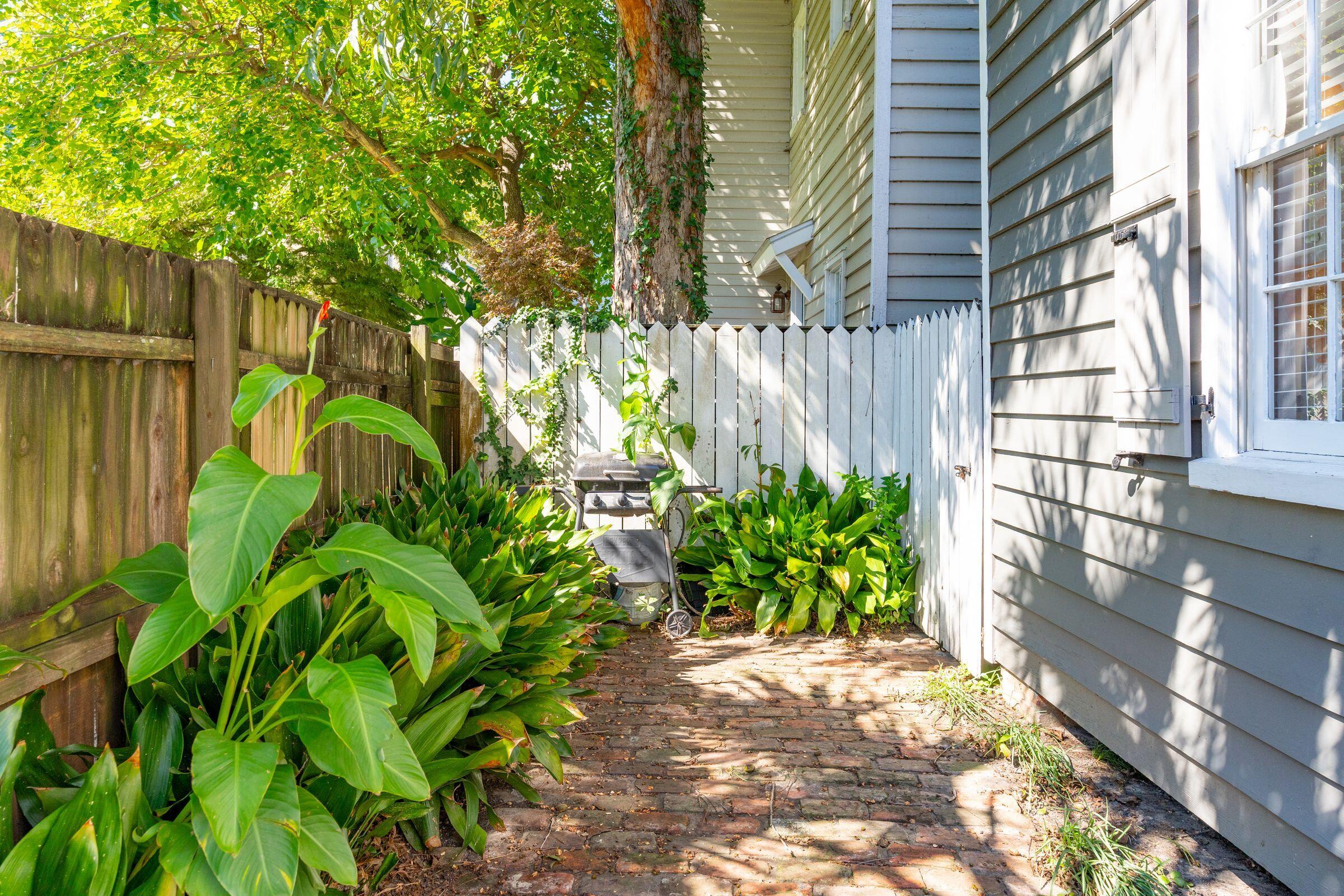 29 Sires Street # A