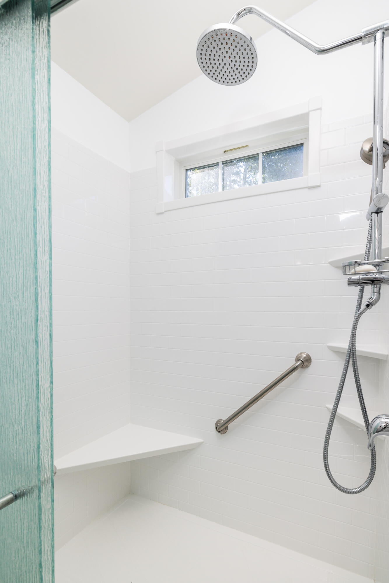 1484 Wellesley Circle