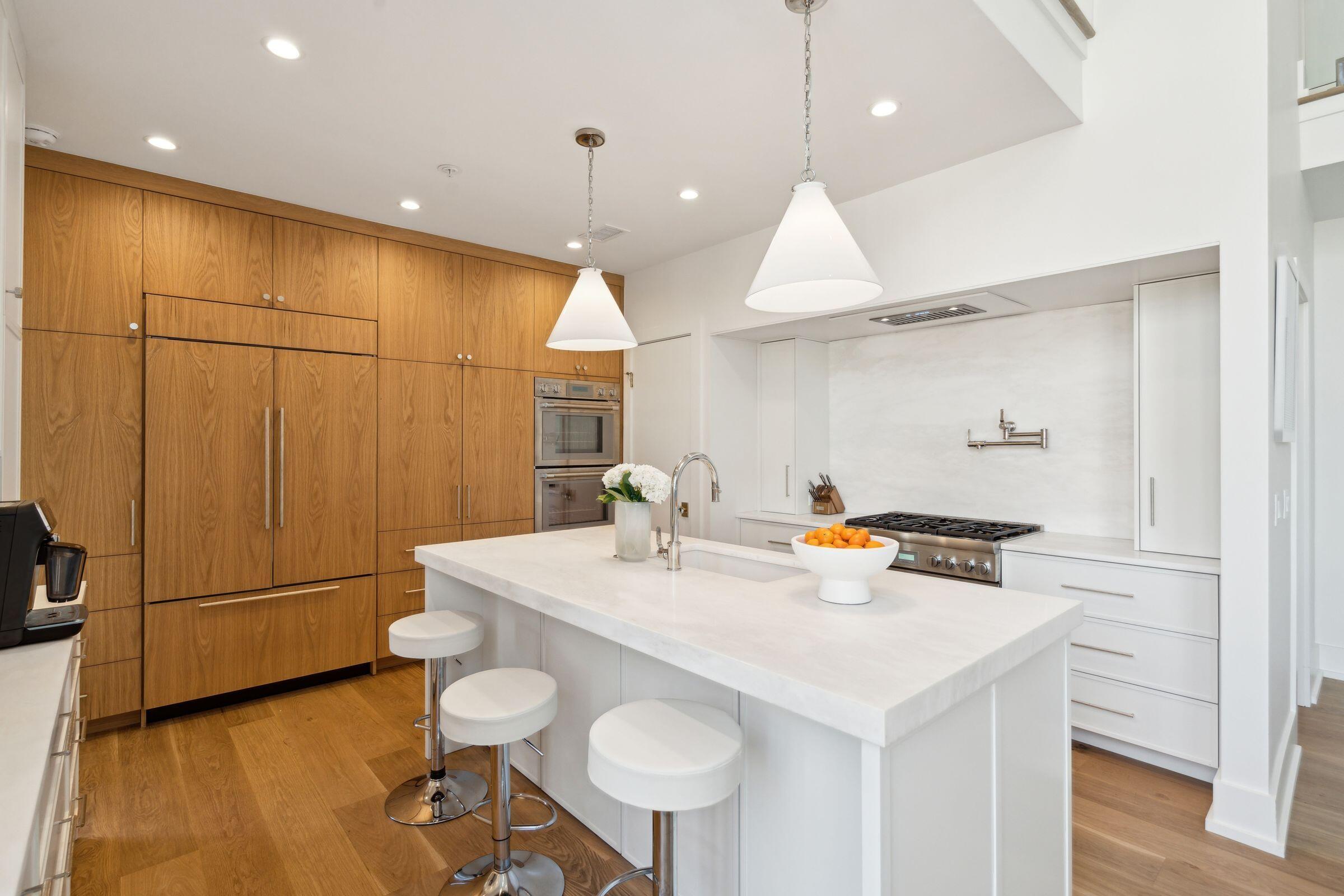 3 Chisolm Street # 402