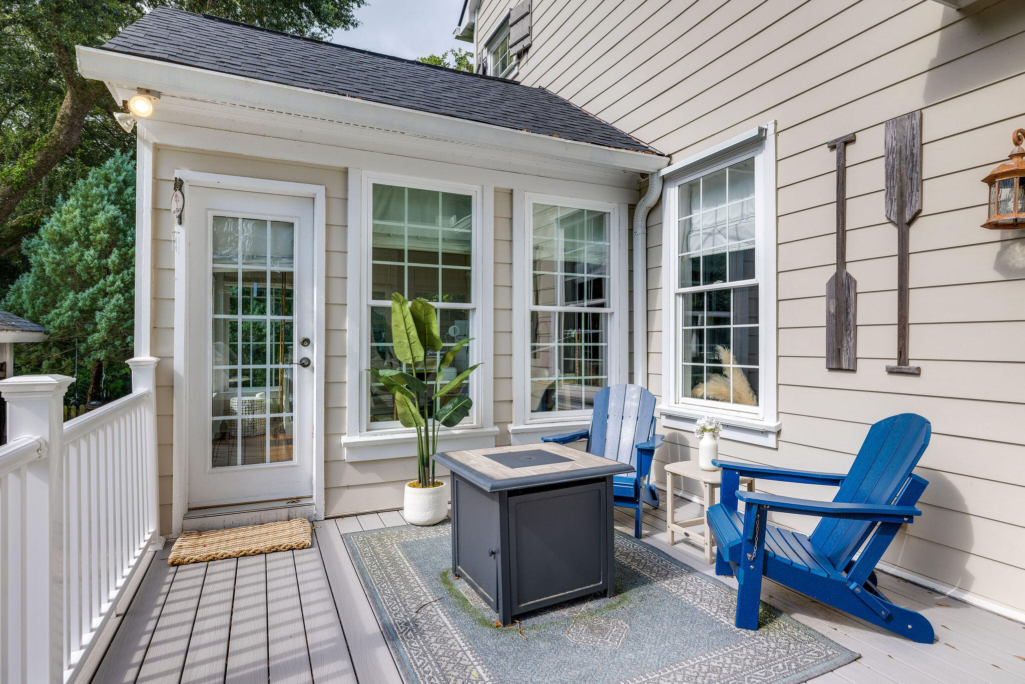 3168 Treadwell Street