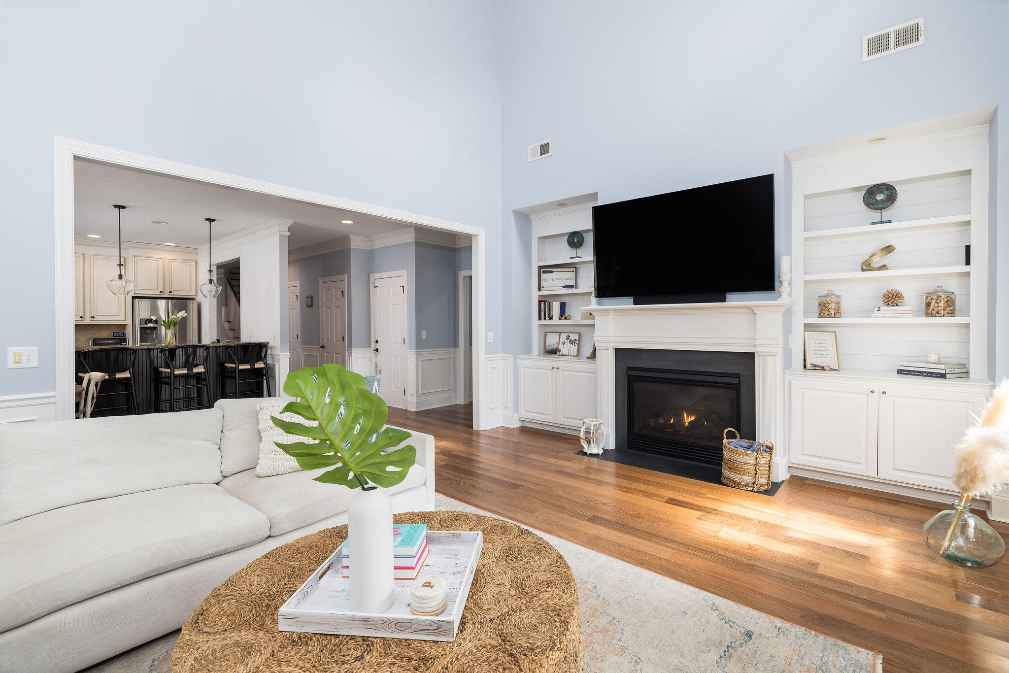 3168 Treadwell Street