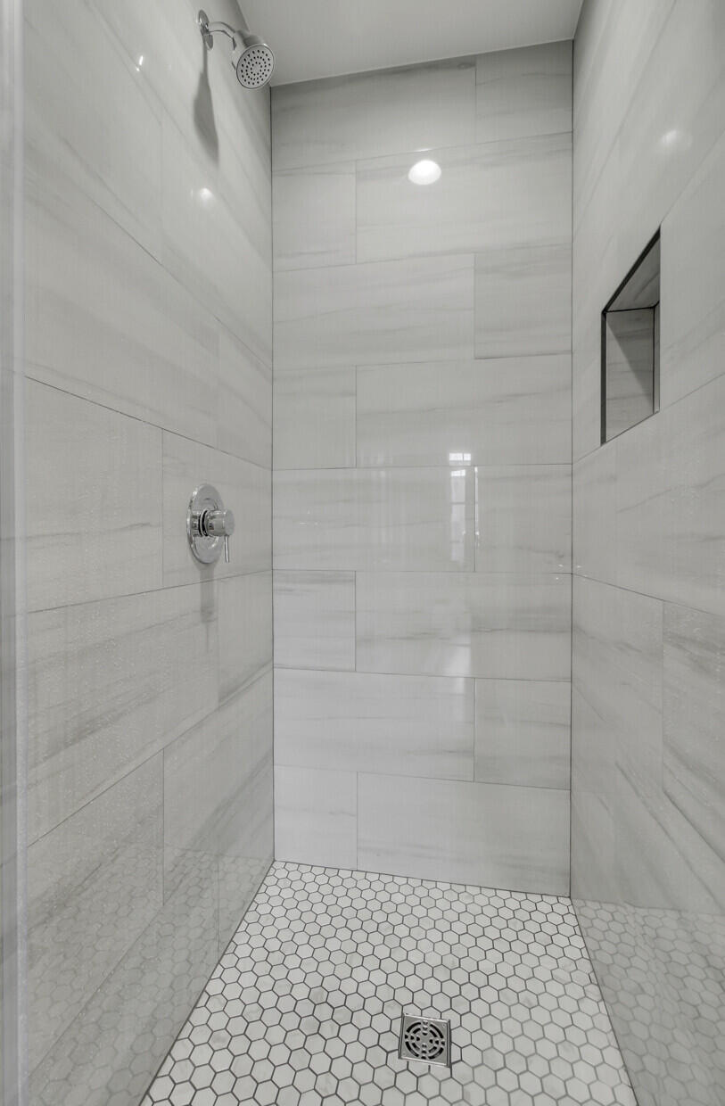 210 Calhoun Street # C Unit: 210-C