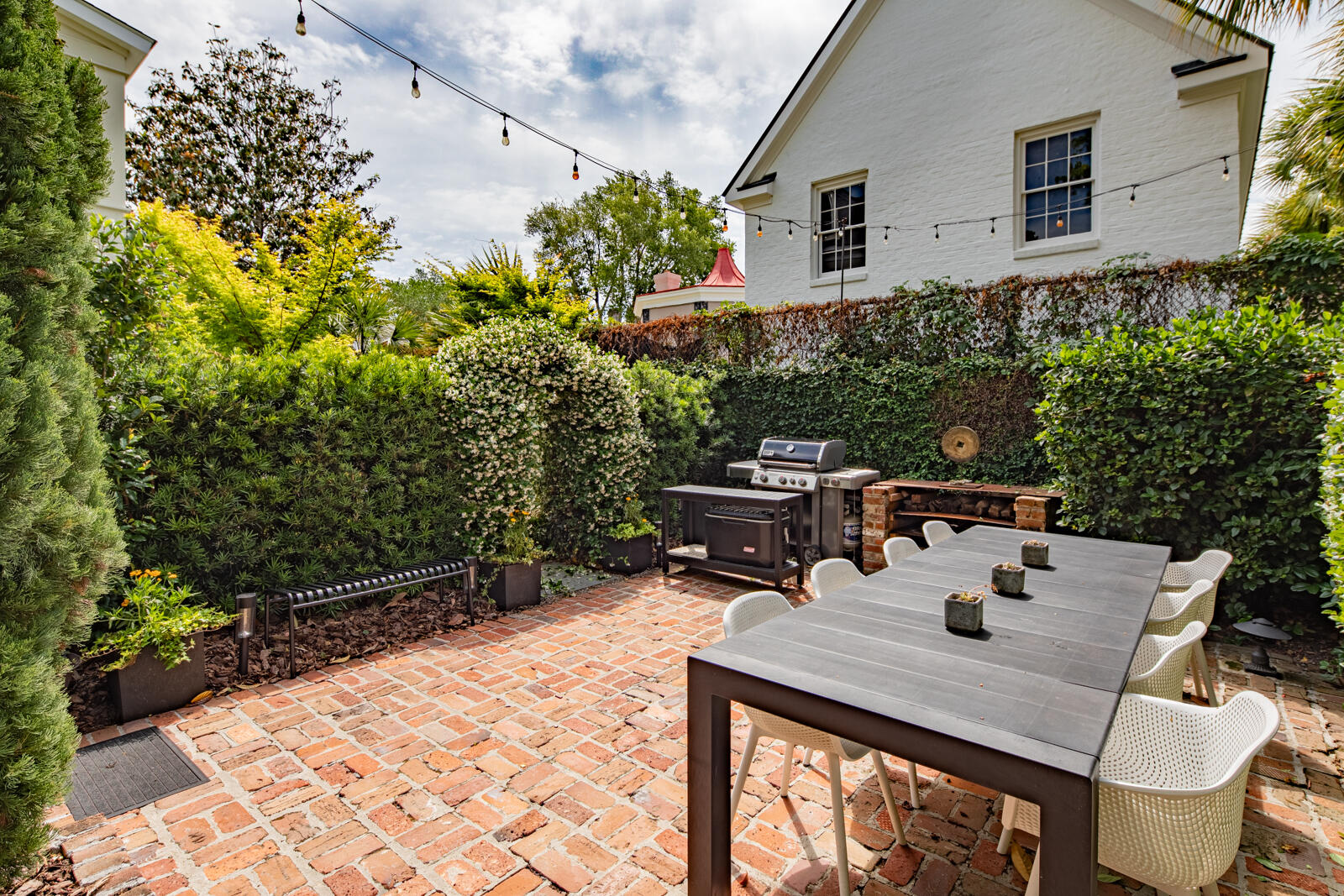21 1/2 Pitt Street