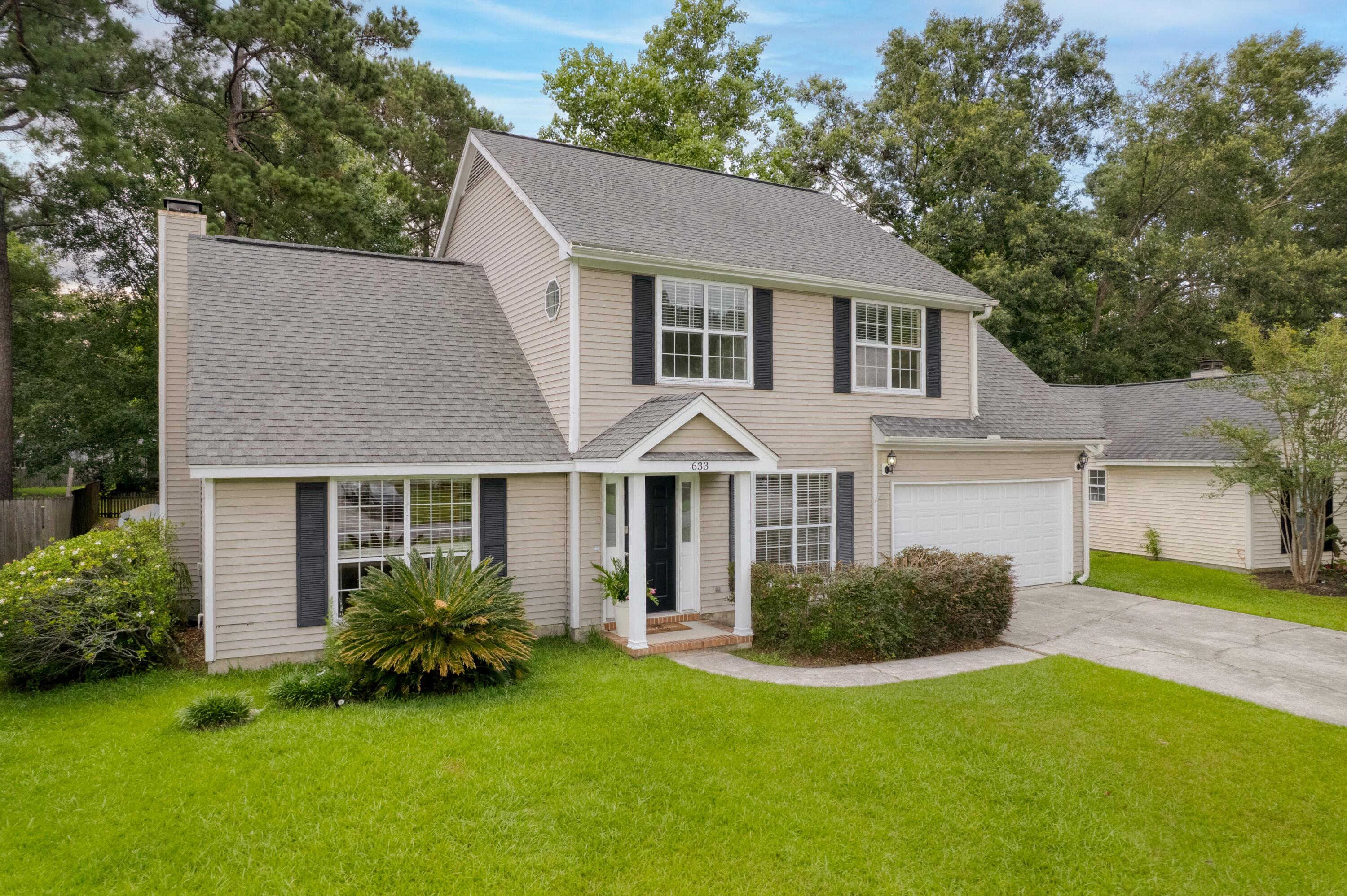 633 Alwyn Boulevard