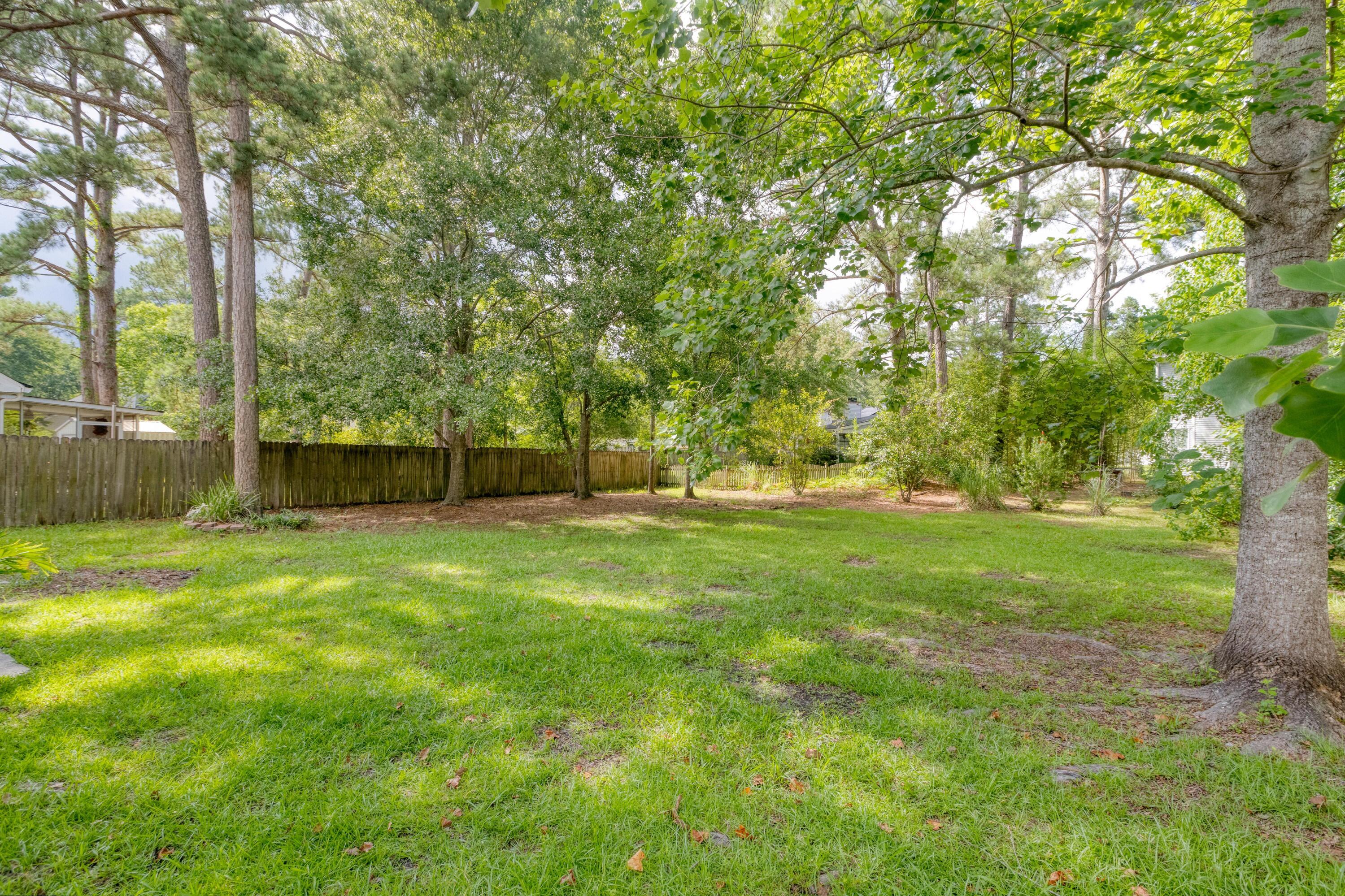 633 Alwyn Boulevard