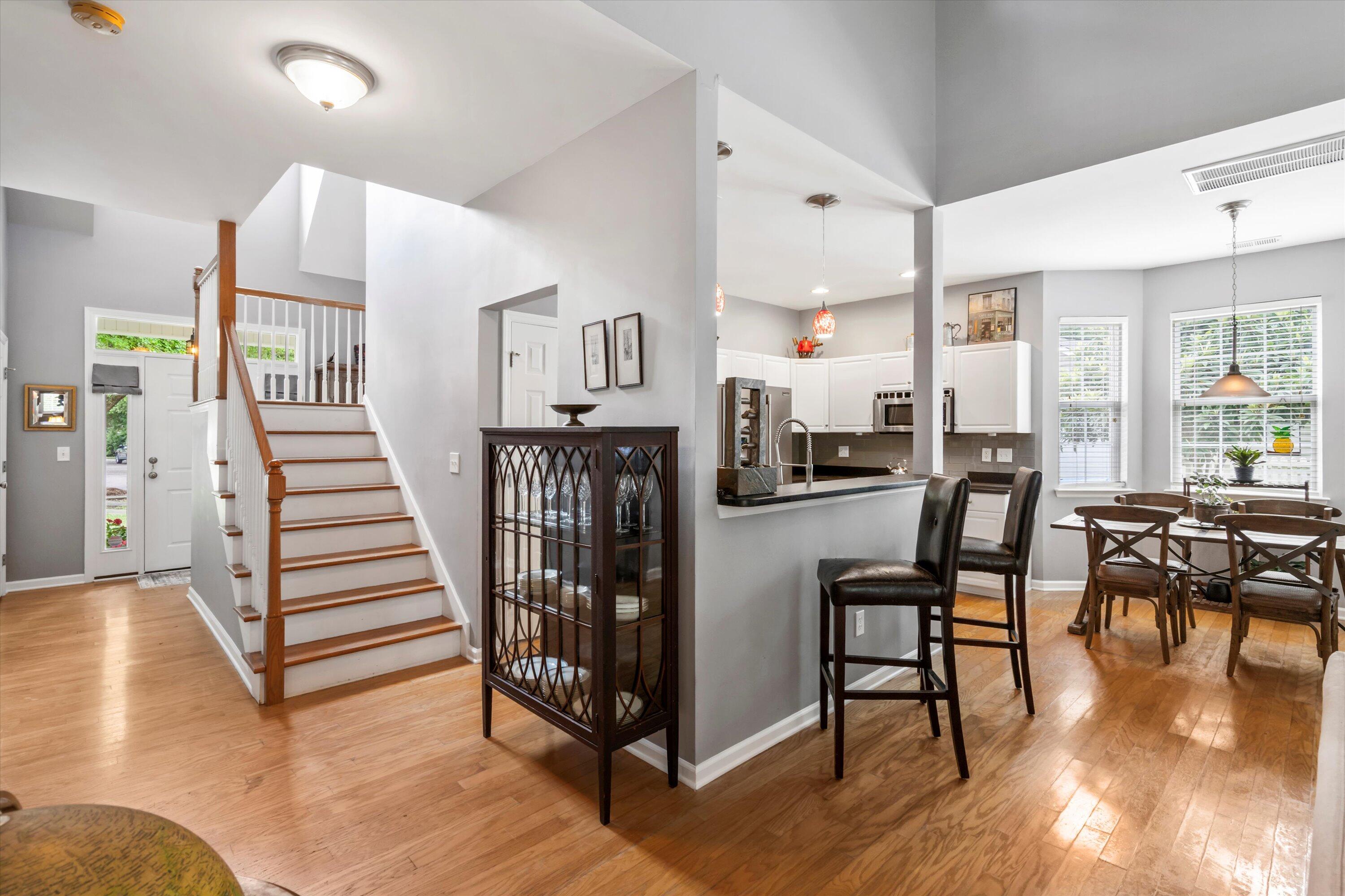 1431 Whispering Oak Trail