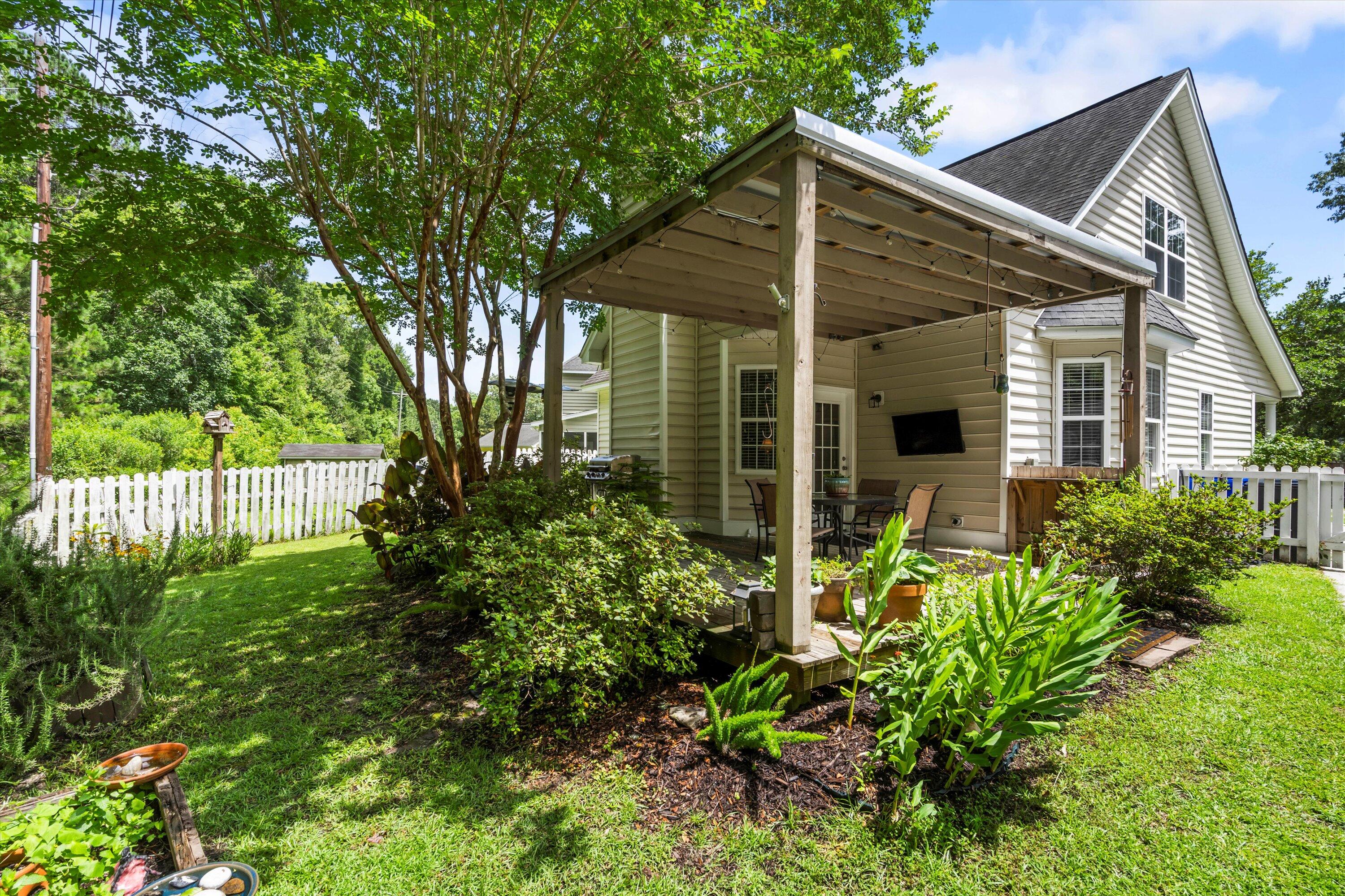 1431 Whispering Oak Trail