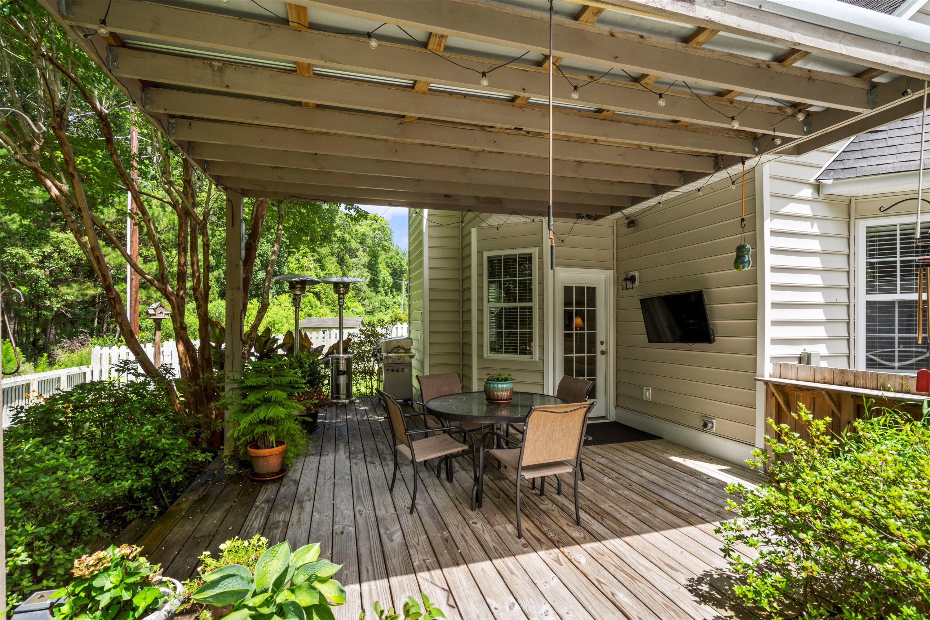 1431 Whispering Oak Trail