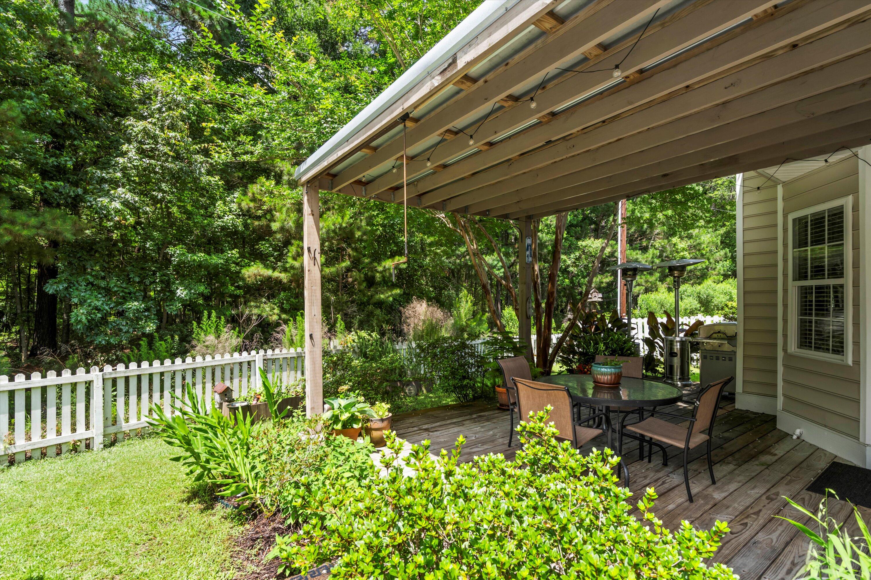 1431 Whispering Oak Trail