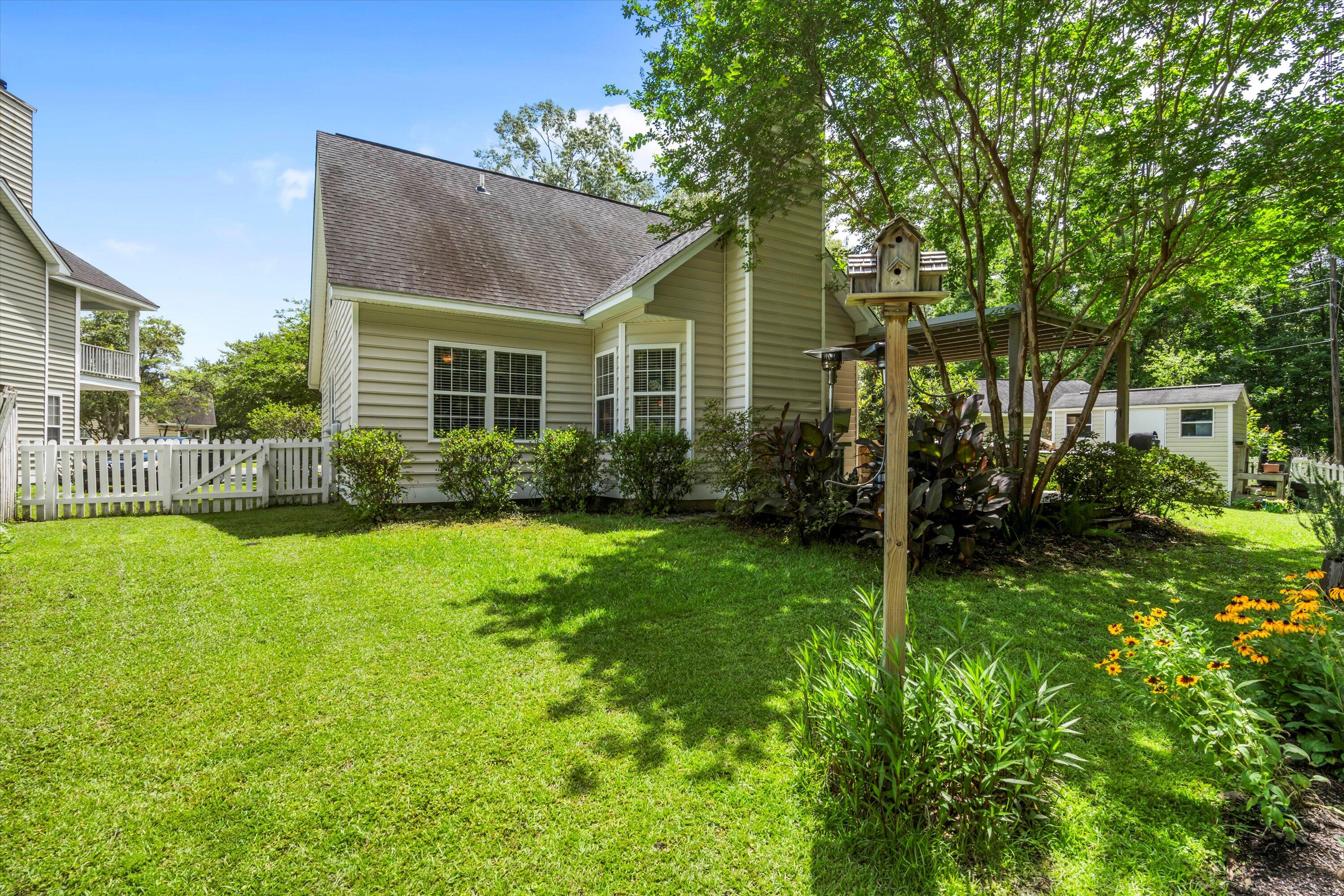 1431 Whispering Oak Trail