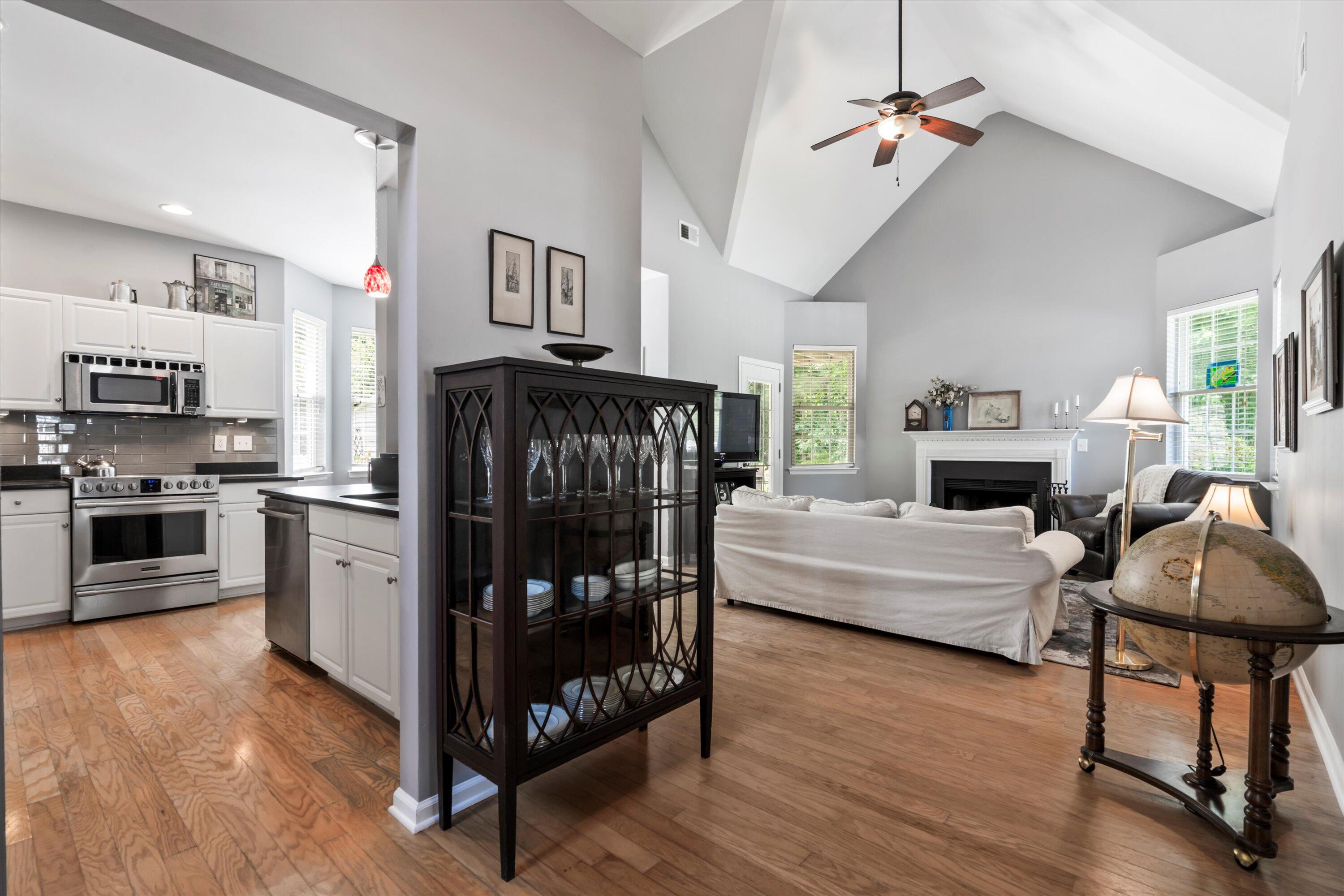 1431 Whispering Oak Trail