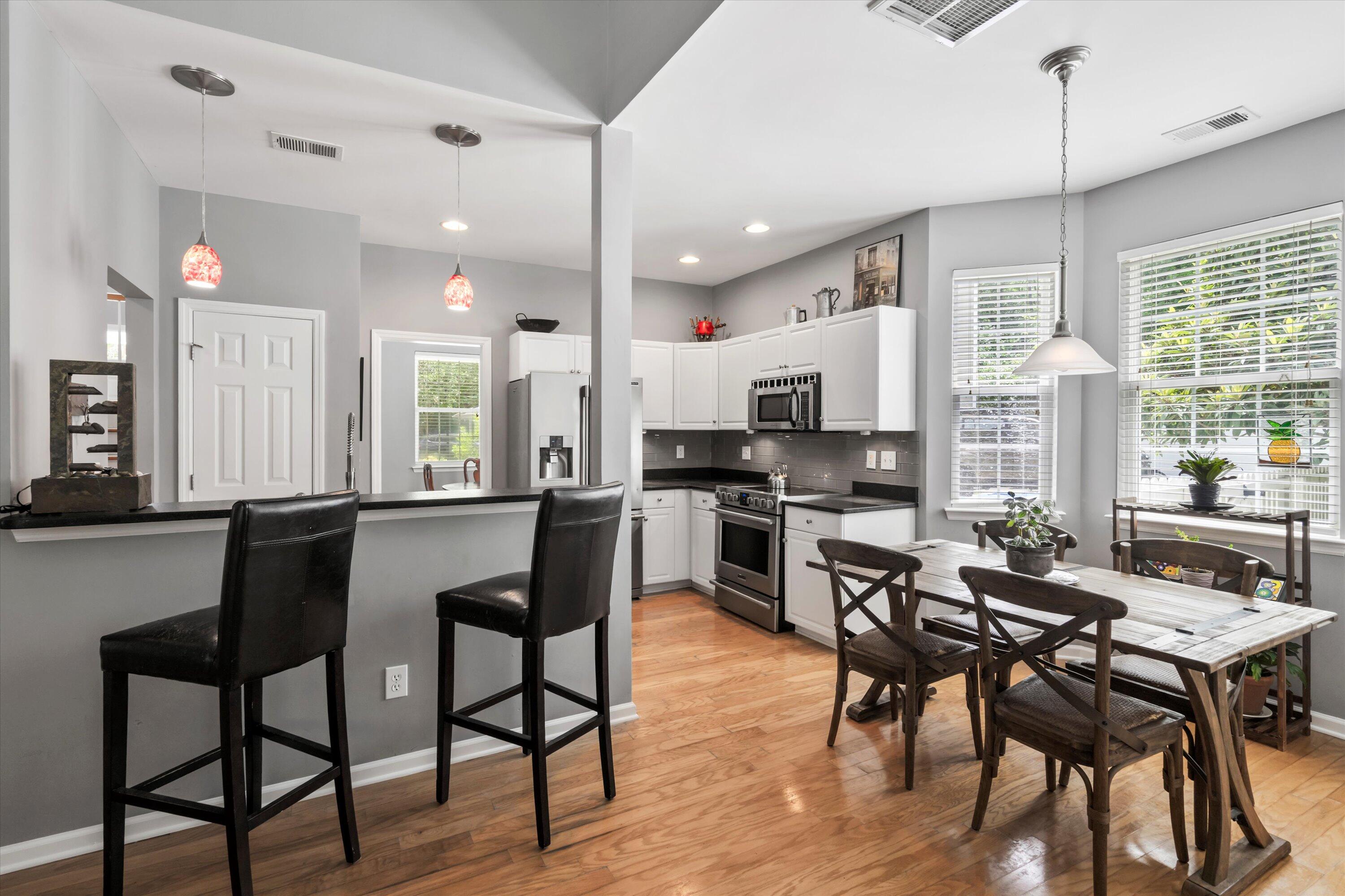 1431 Whispering Oak Trail