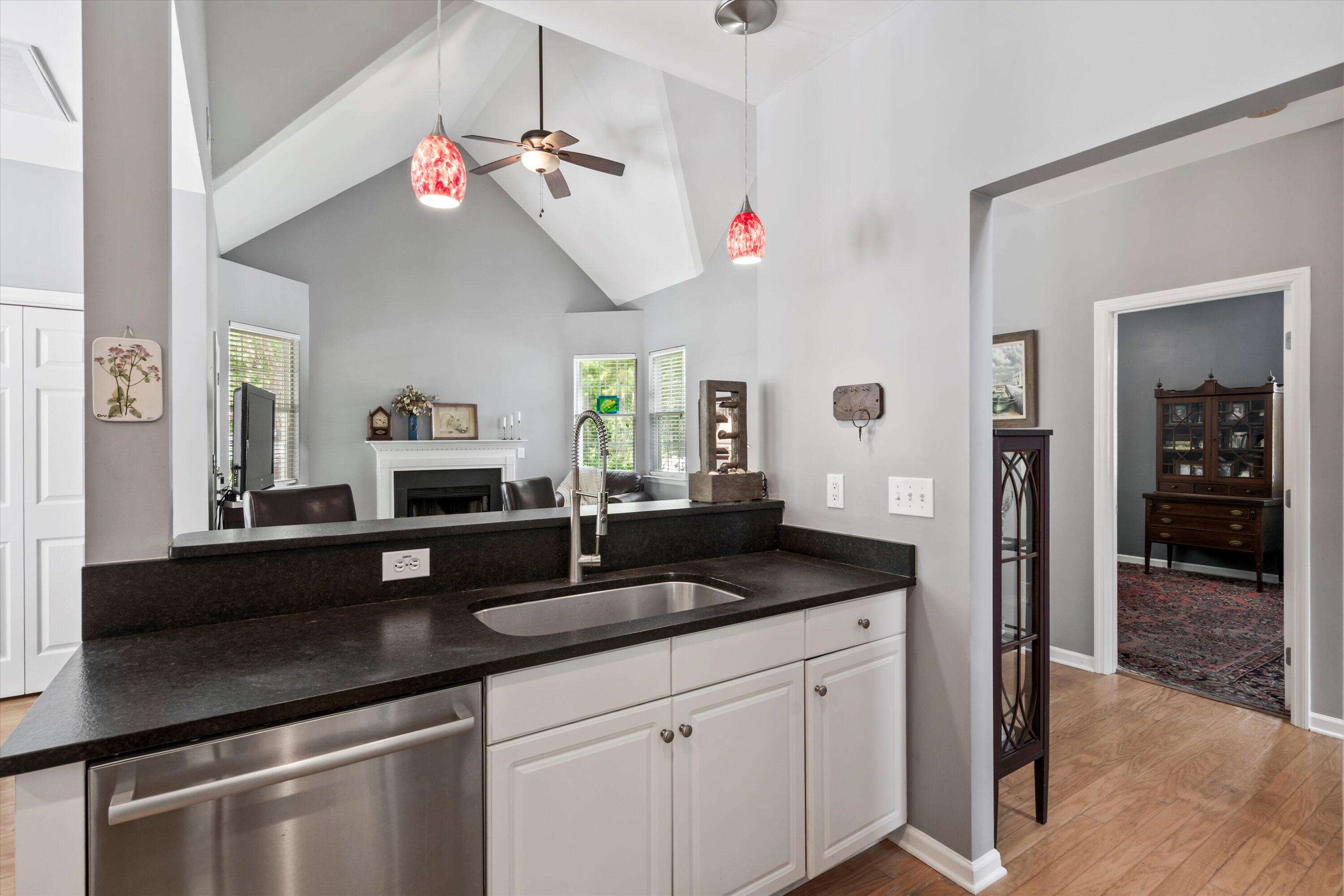 1431 Whispering Oak Trail