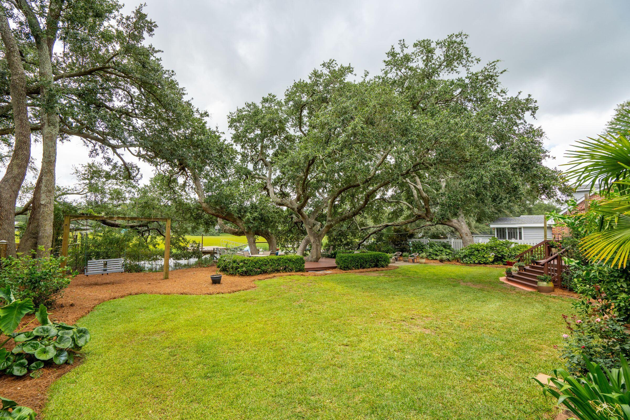 1632 N Relyea Avenue