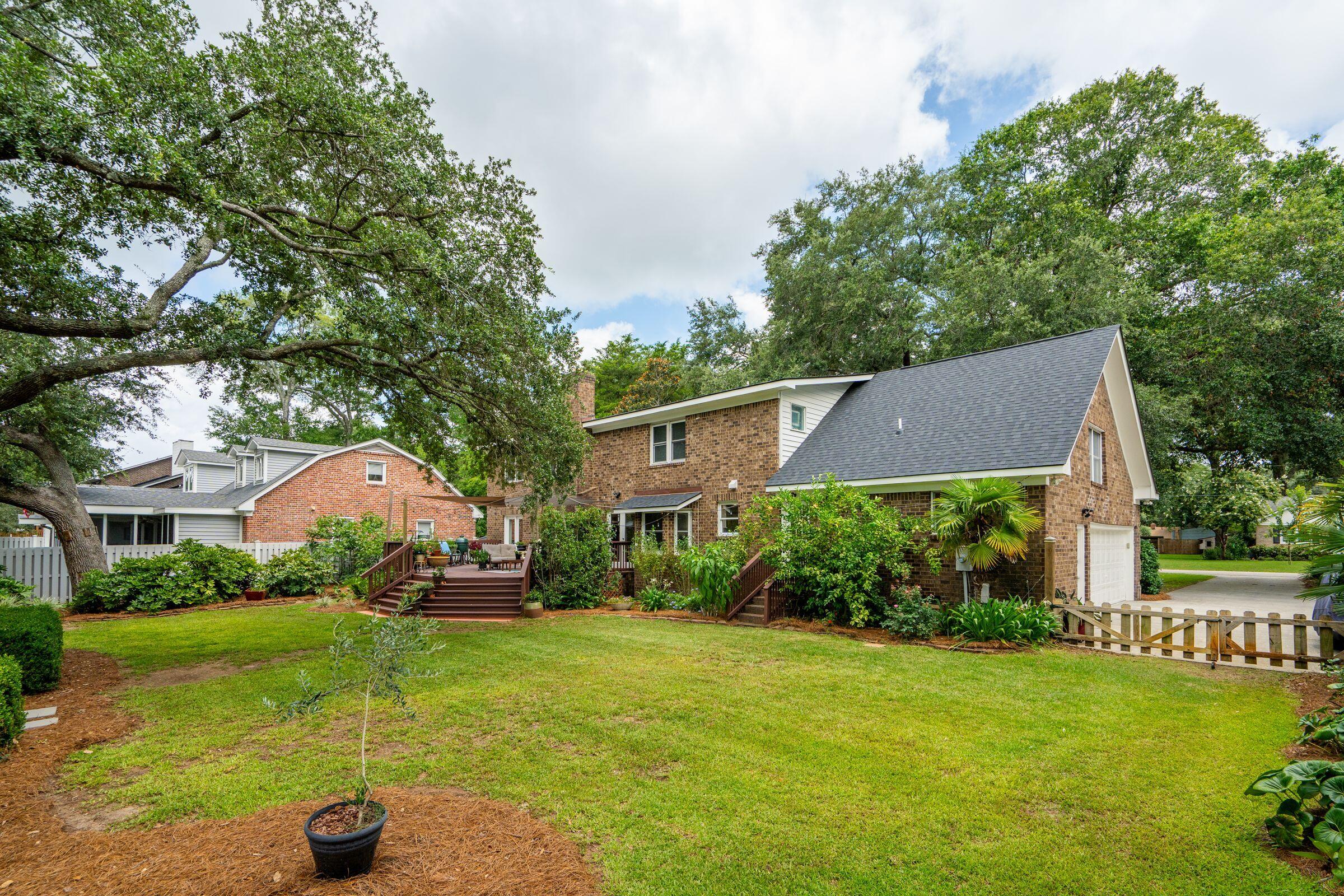 1632 N Relyea Avenue