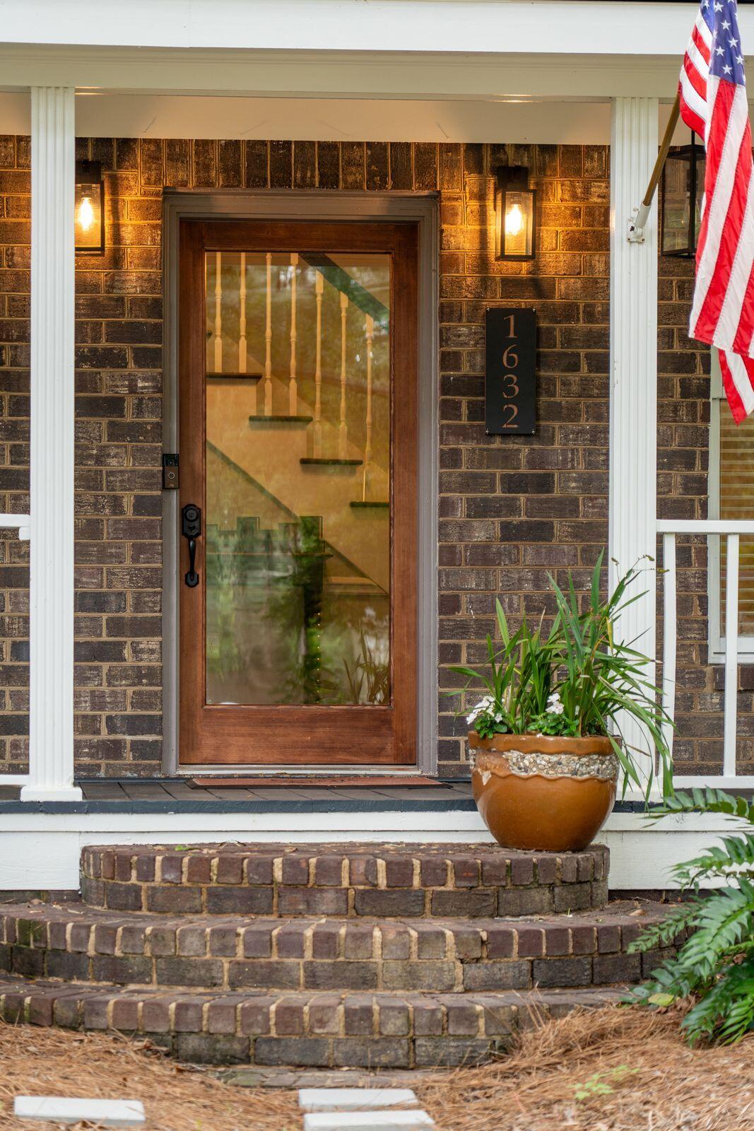 1632 N Relyea Avenue