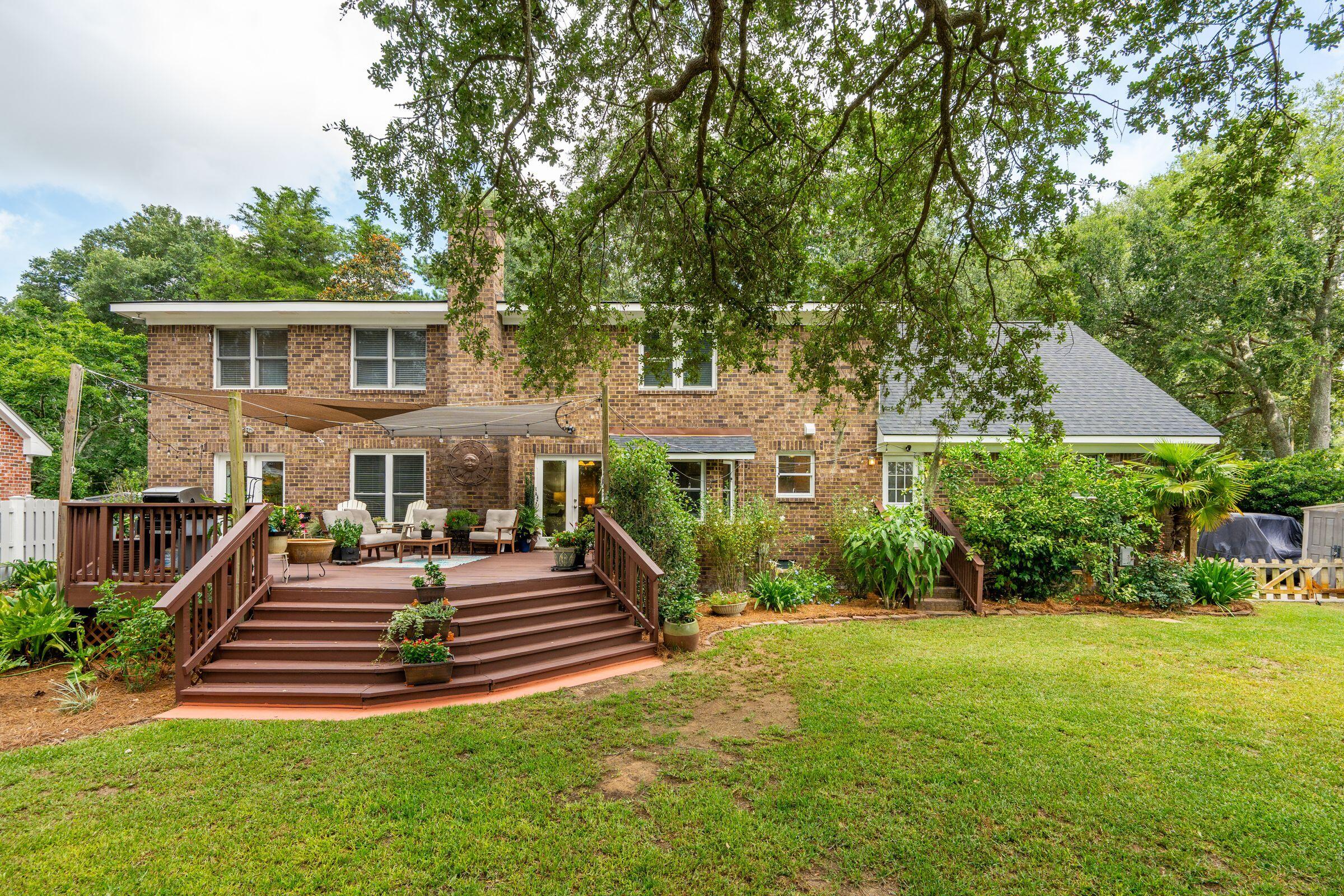 1632 N Relyea Avenue