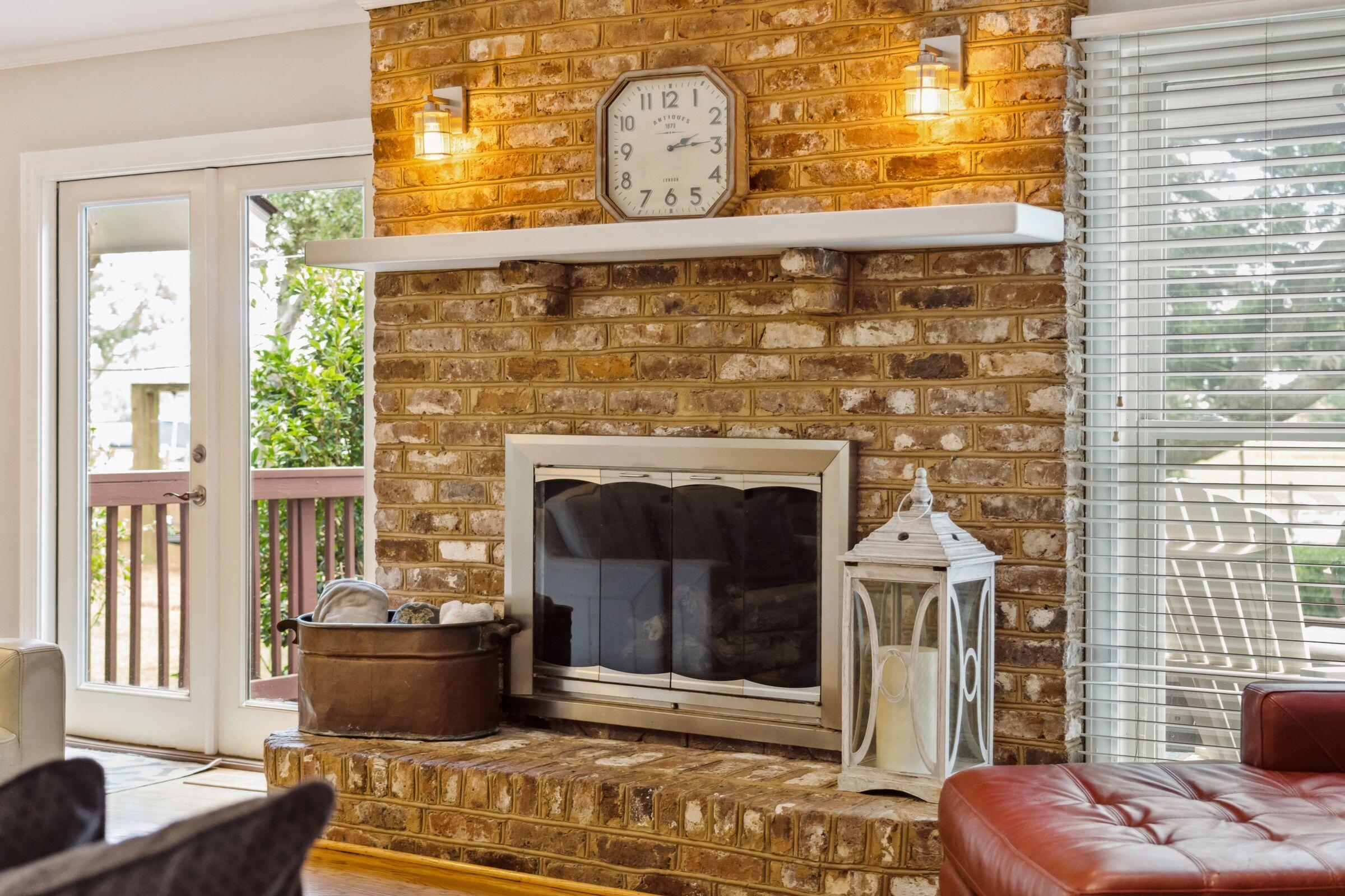 1632 N Relyea Avenue