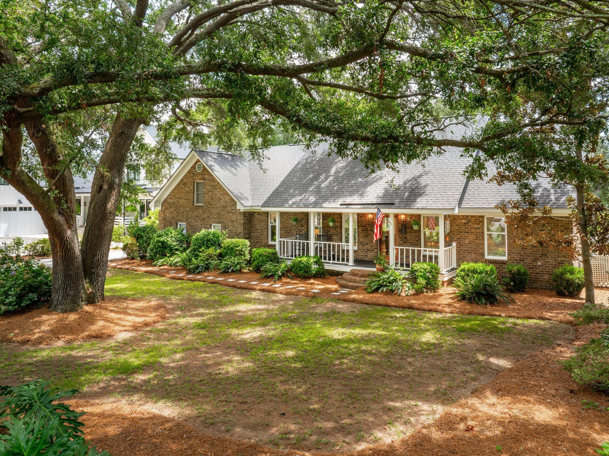 1632 N Relyea Avenue