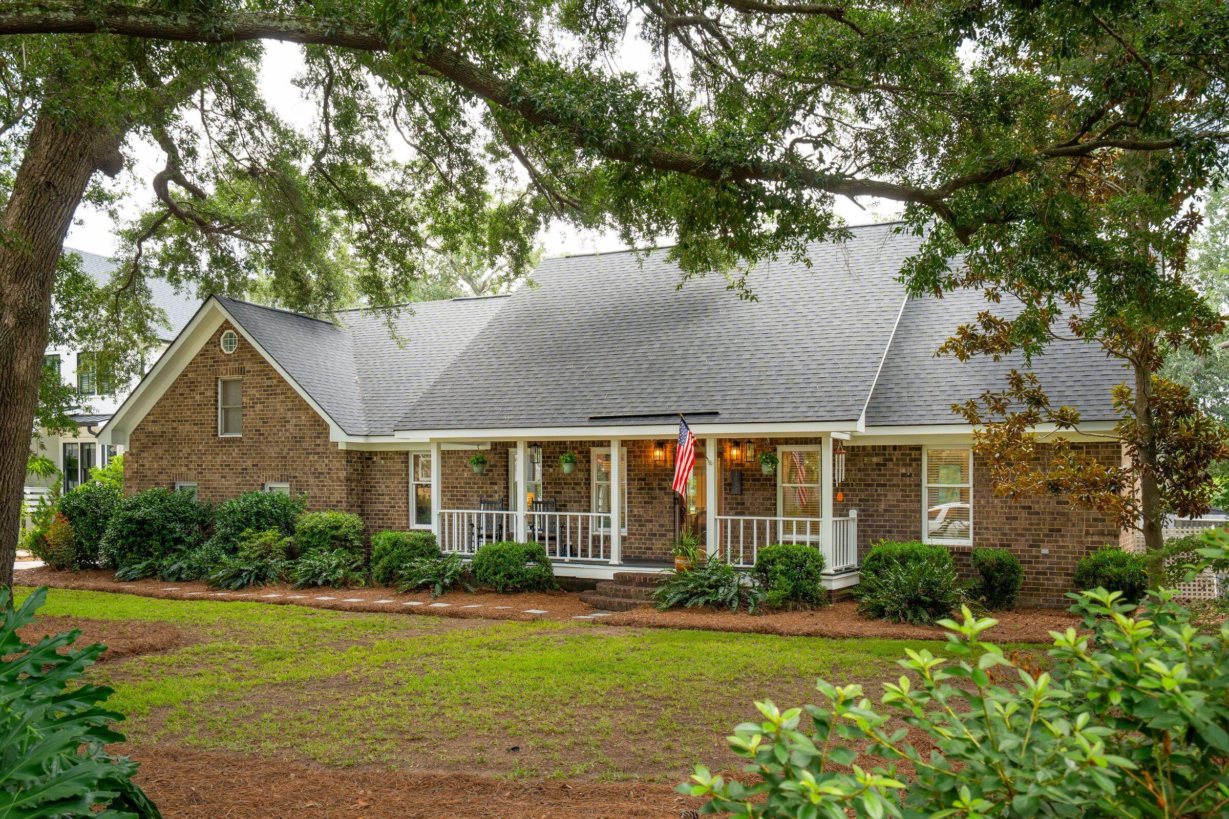 1632 N Relyea Avenue