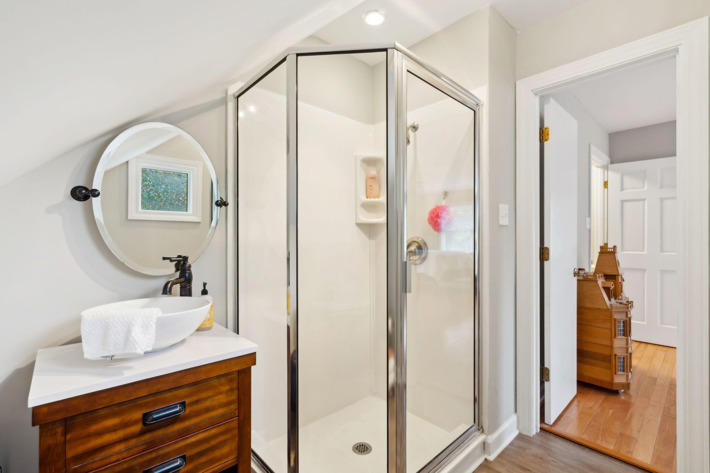 1632 N Relyea Avenue