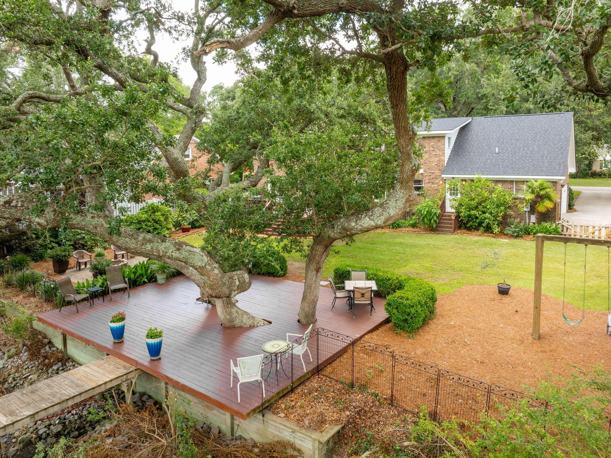 1632 N Relyea Avenue