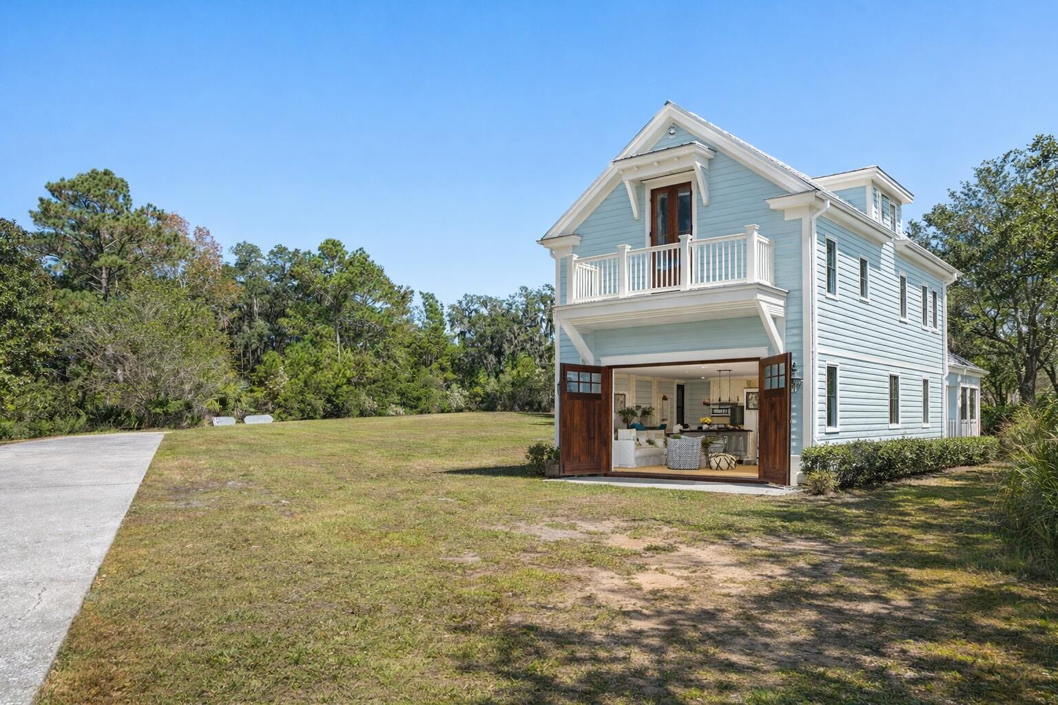 346 Bayview Drive