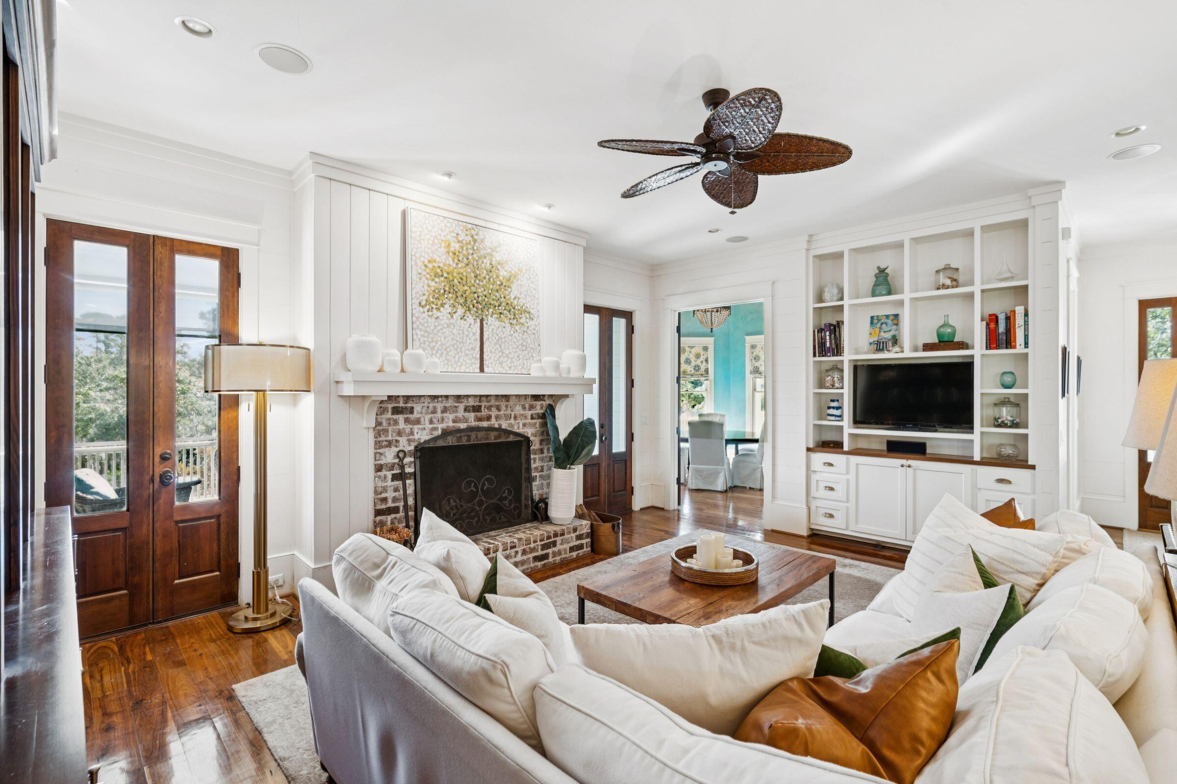 346 Bayview Drive