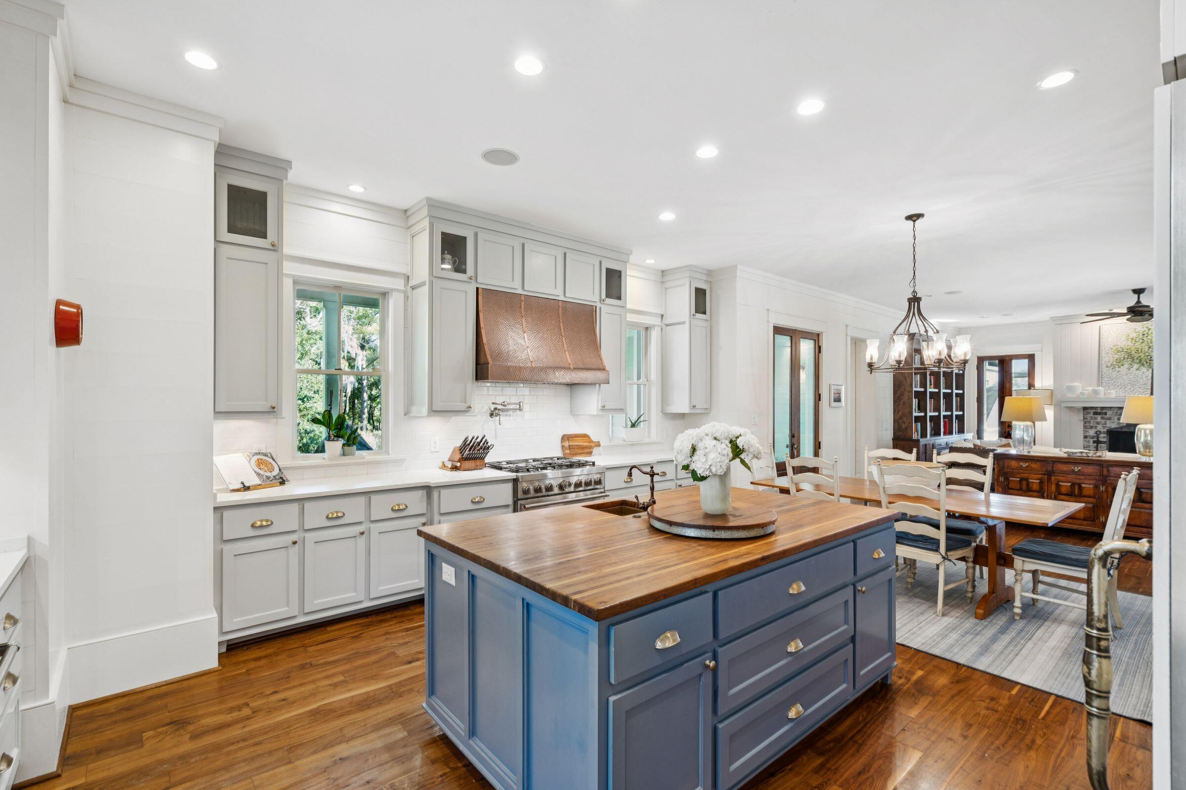 346 Bayview Drive