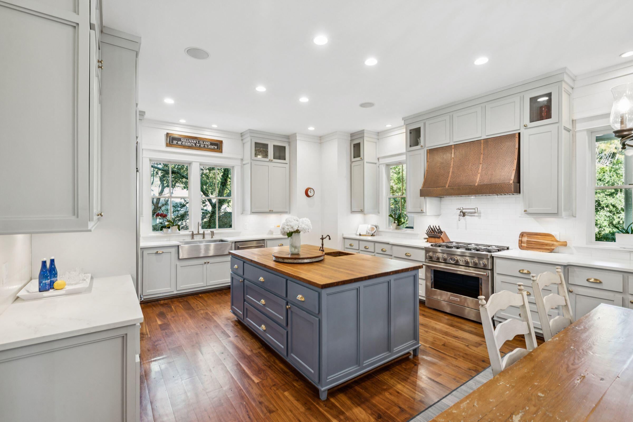 346 Bayview Drive