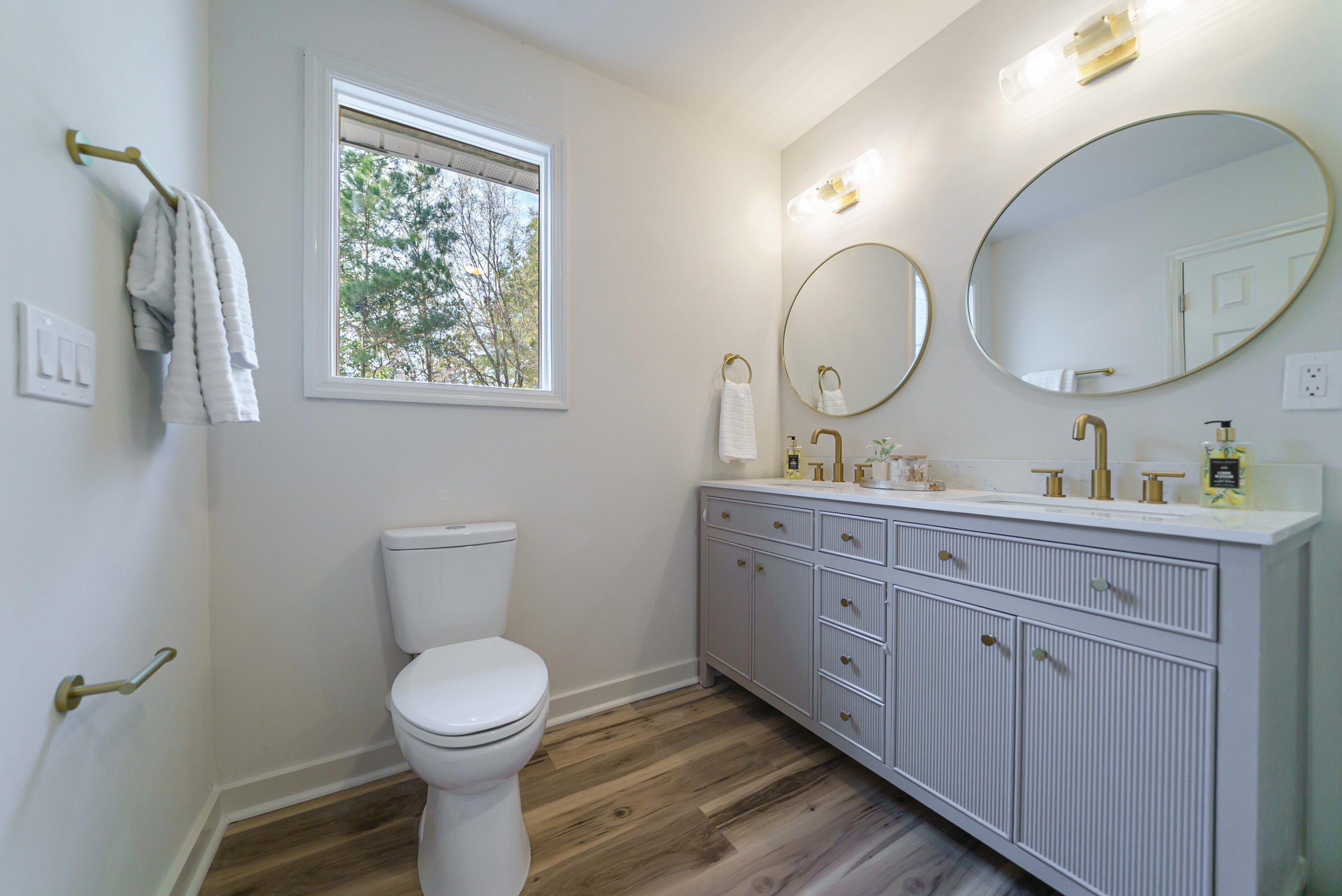 663 Wantoot Boulevard